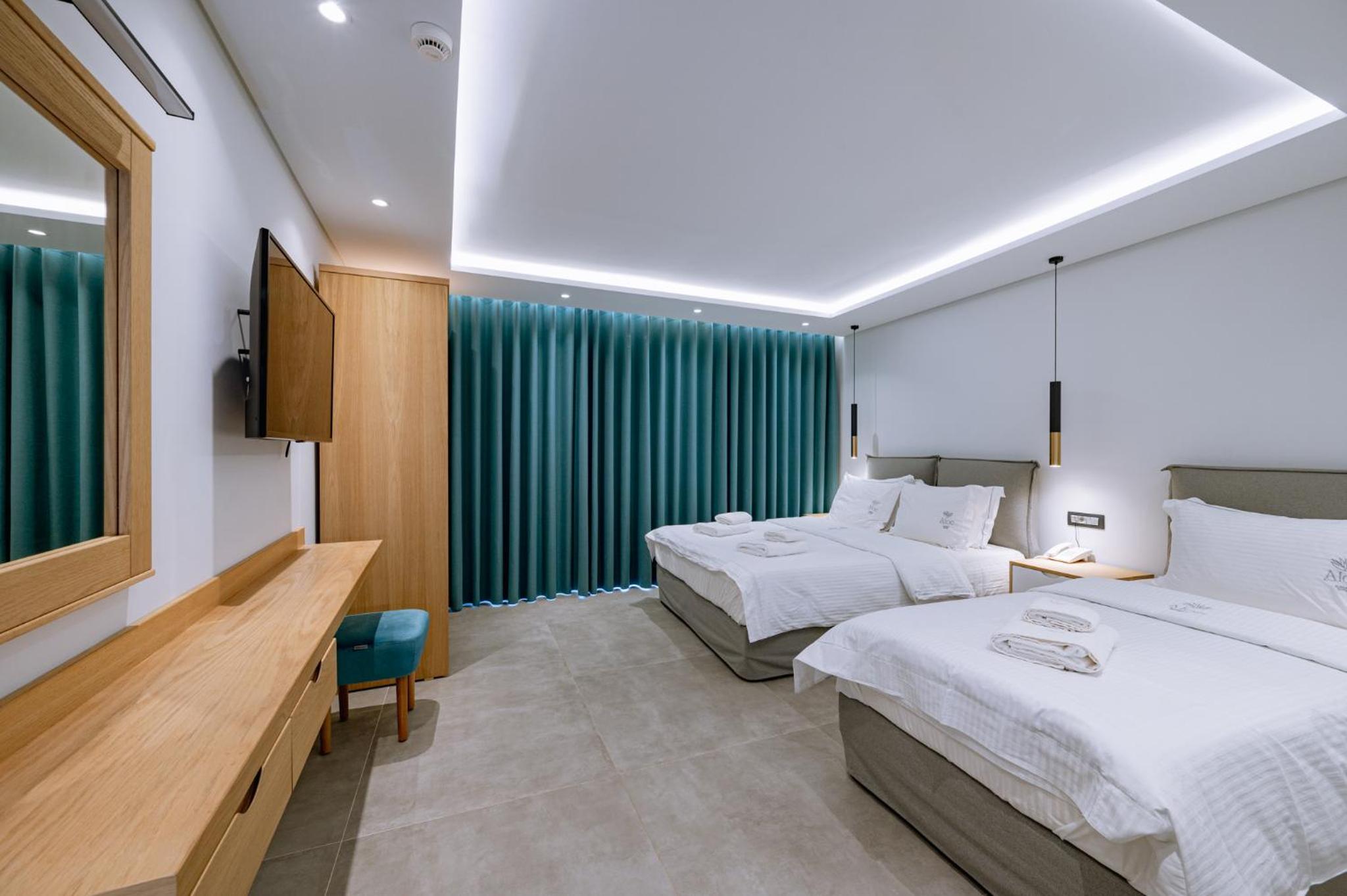 Superior Triple Room with Sea View