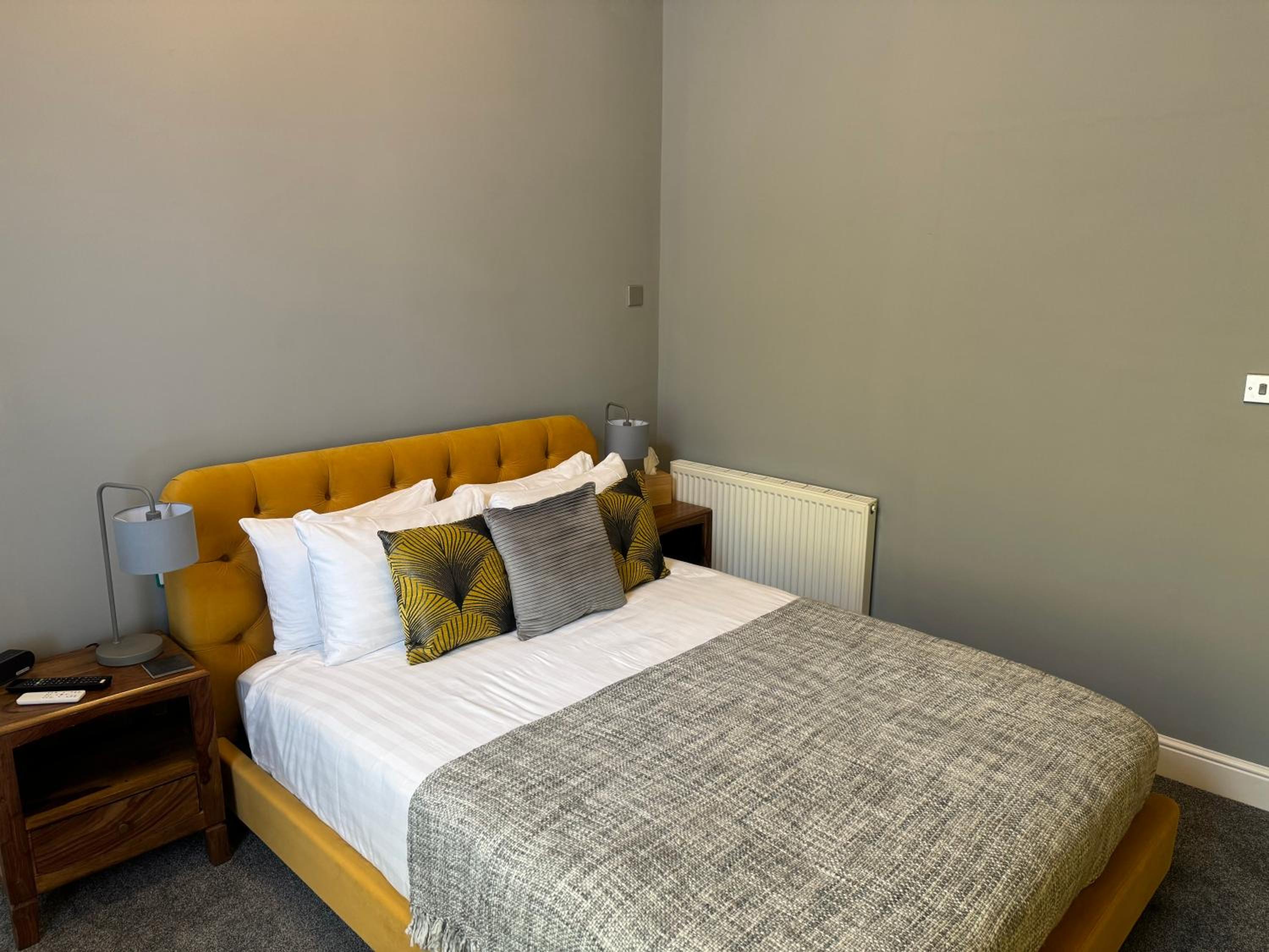 Luxury King Suite photo 3