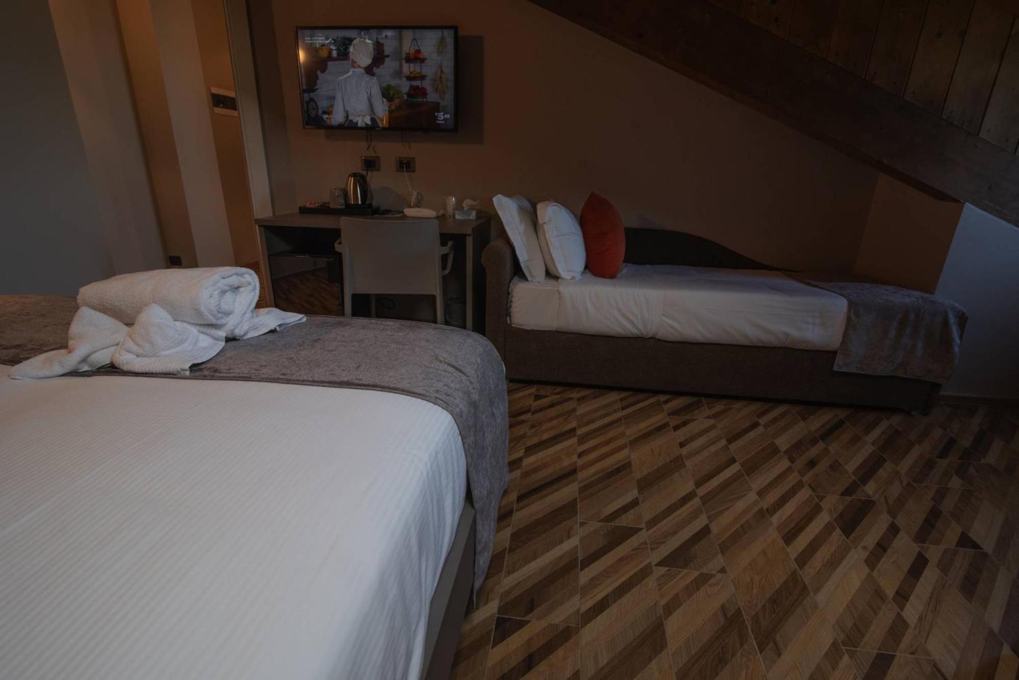 Deluxe Junior Suite