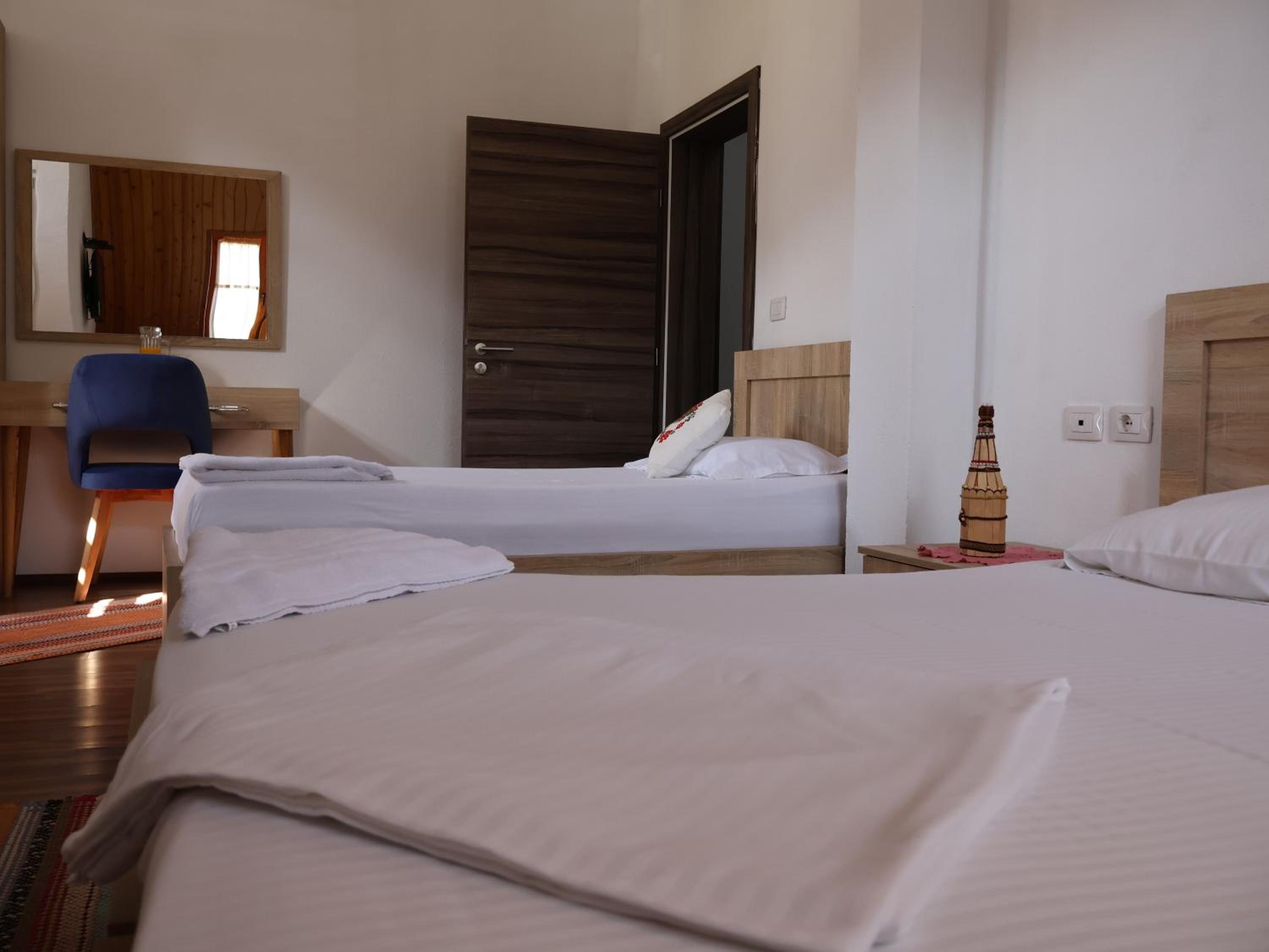 Triple Room photo 2
