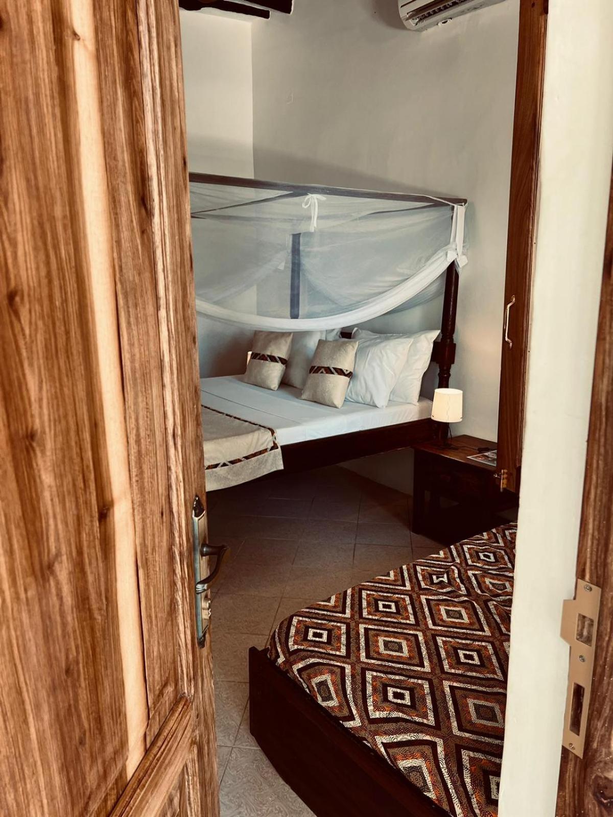 Double Room with Balcony and Sea View