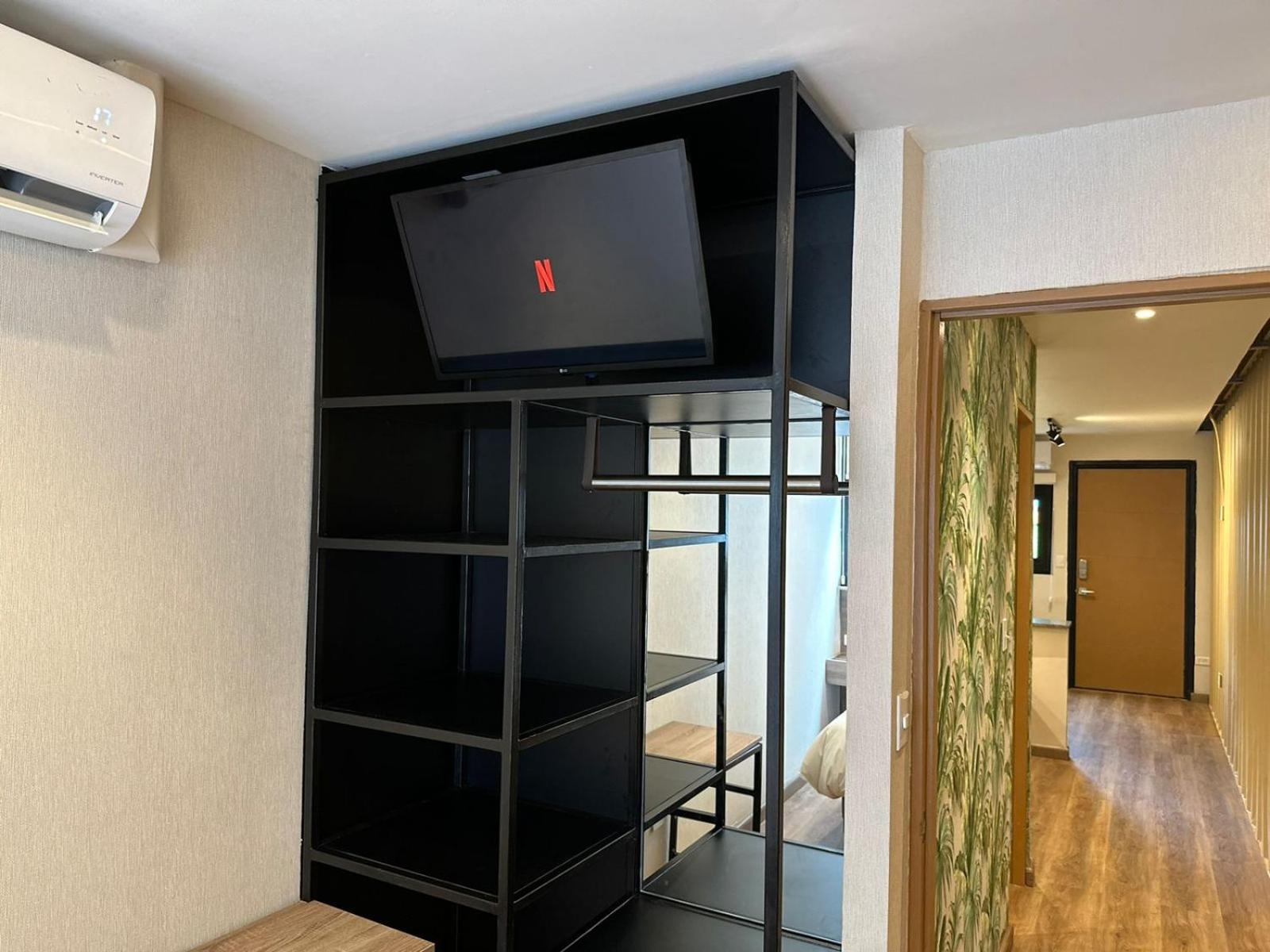 Deluxe Family Room photo 1