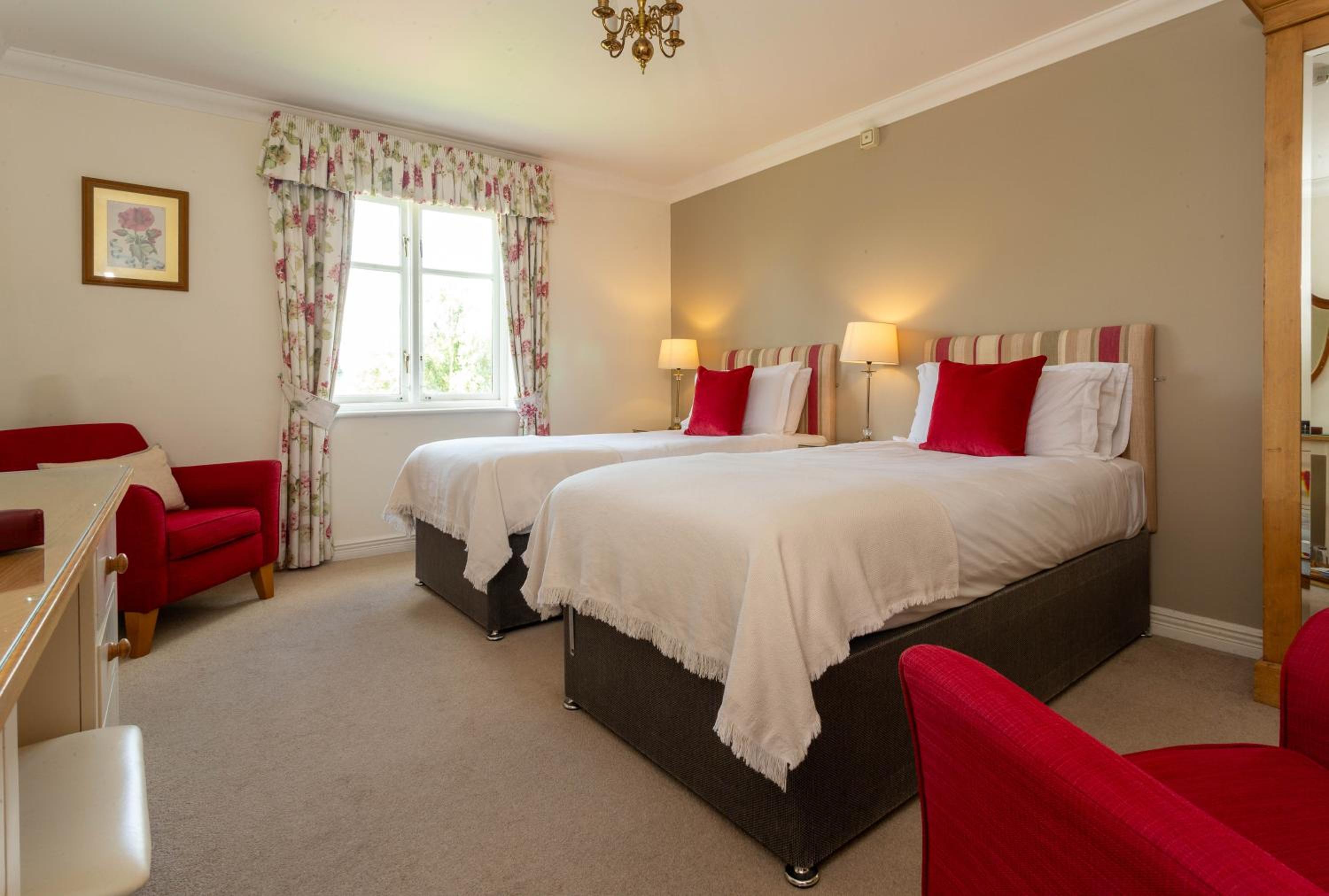 Superior Twin Room - Photo 2