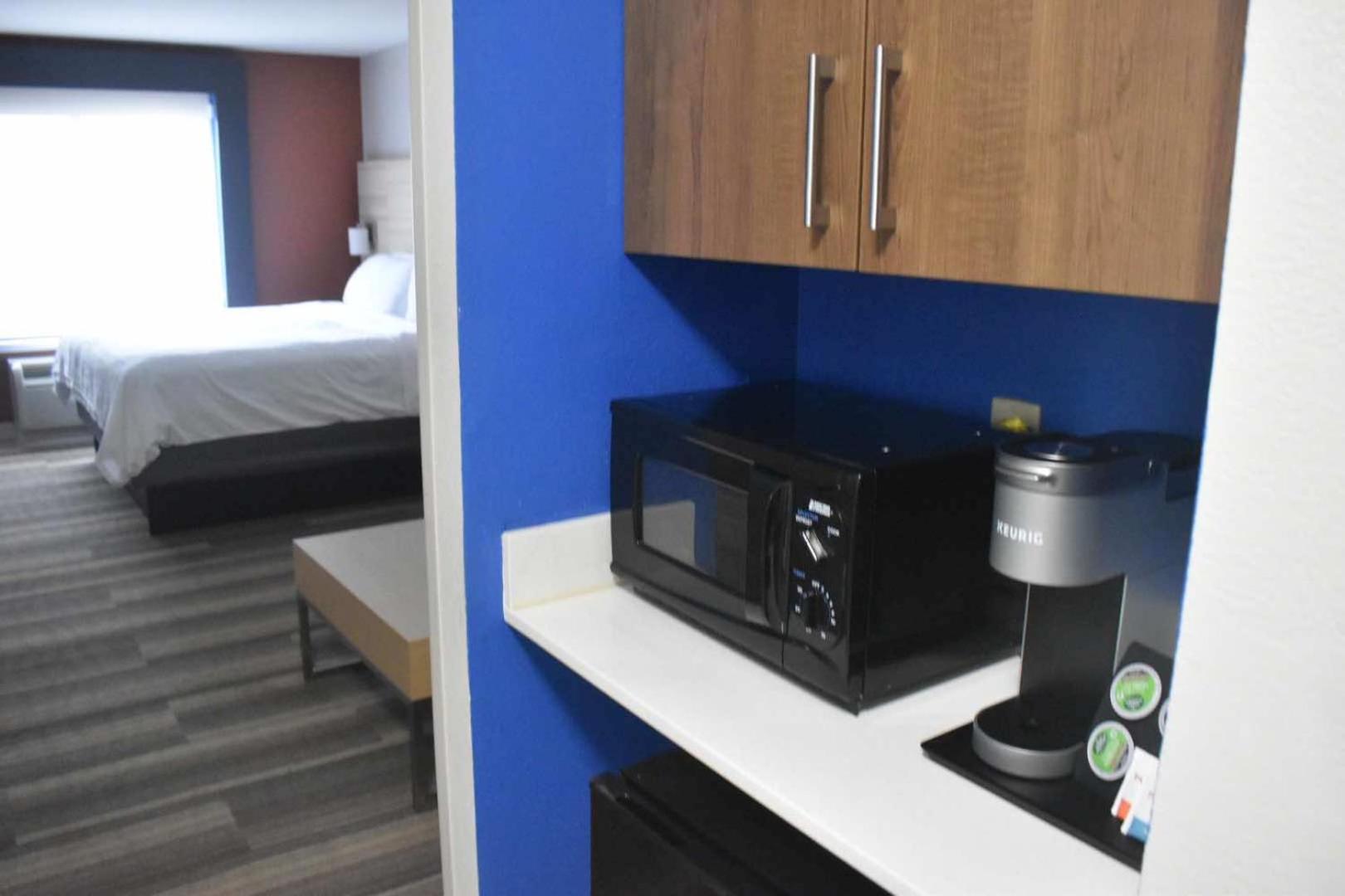 King Suite with Sofa Bed - Photo 3