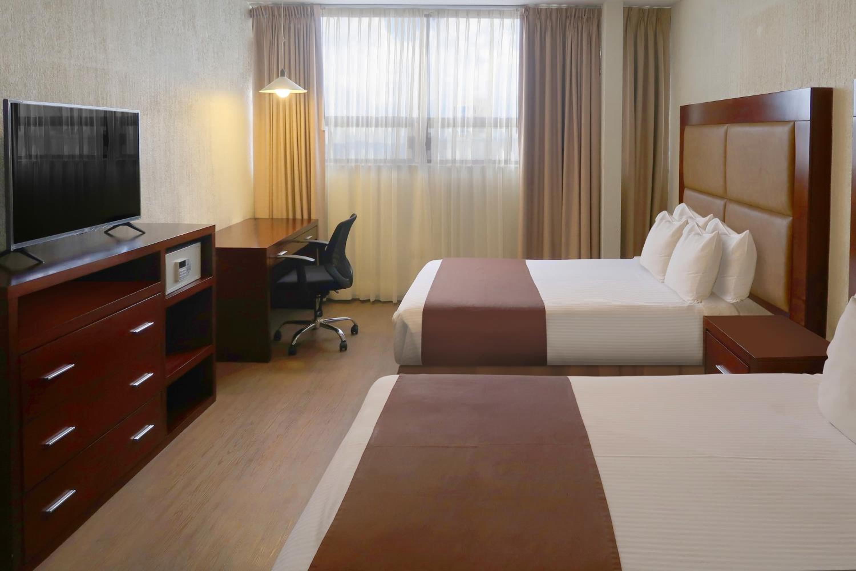 Superior Room, 2 Double photo 1