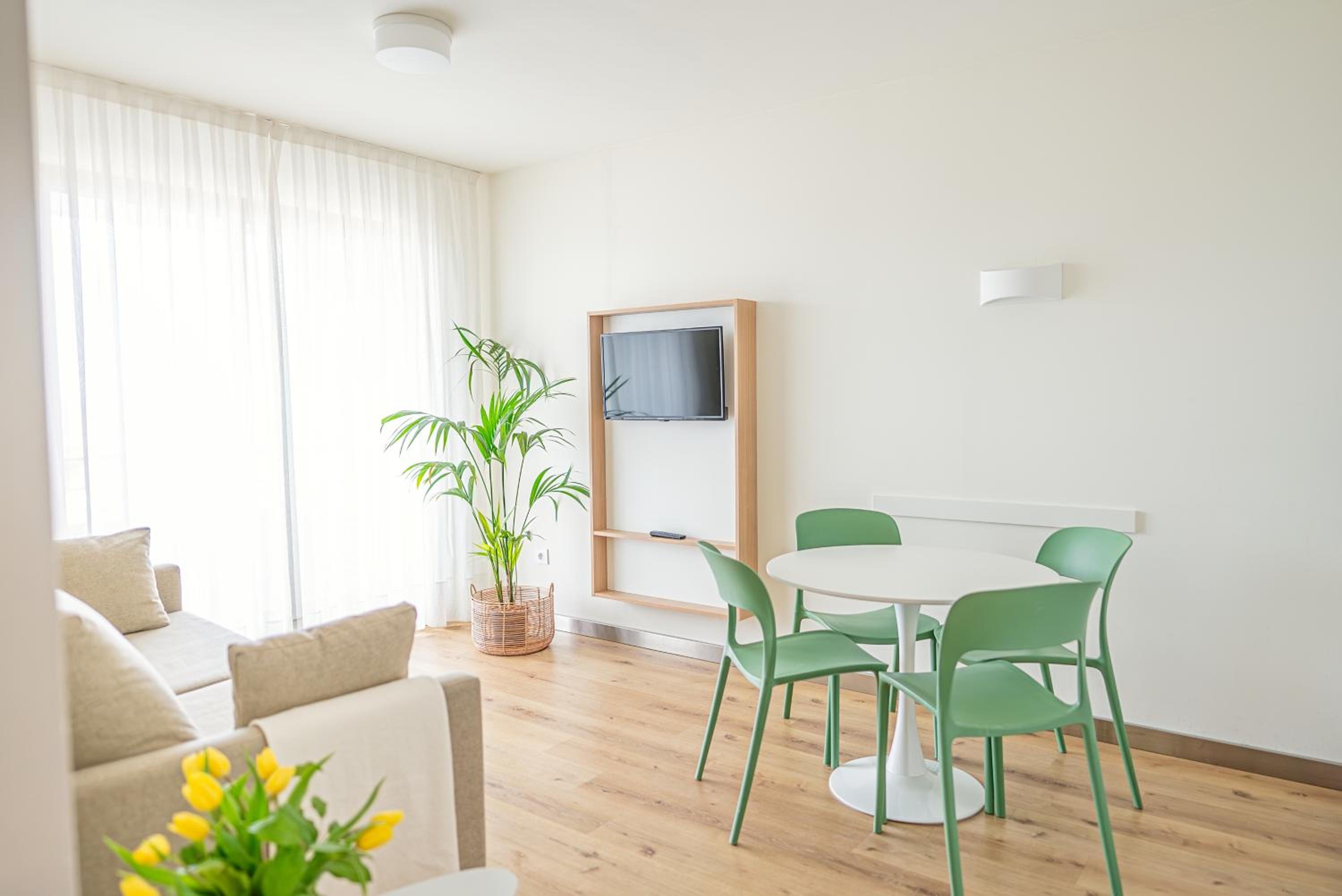 Apartment Premium with Terrace - Photo 26