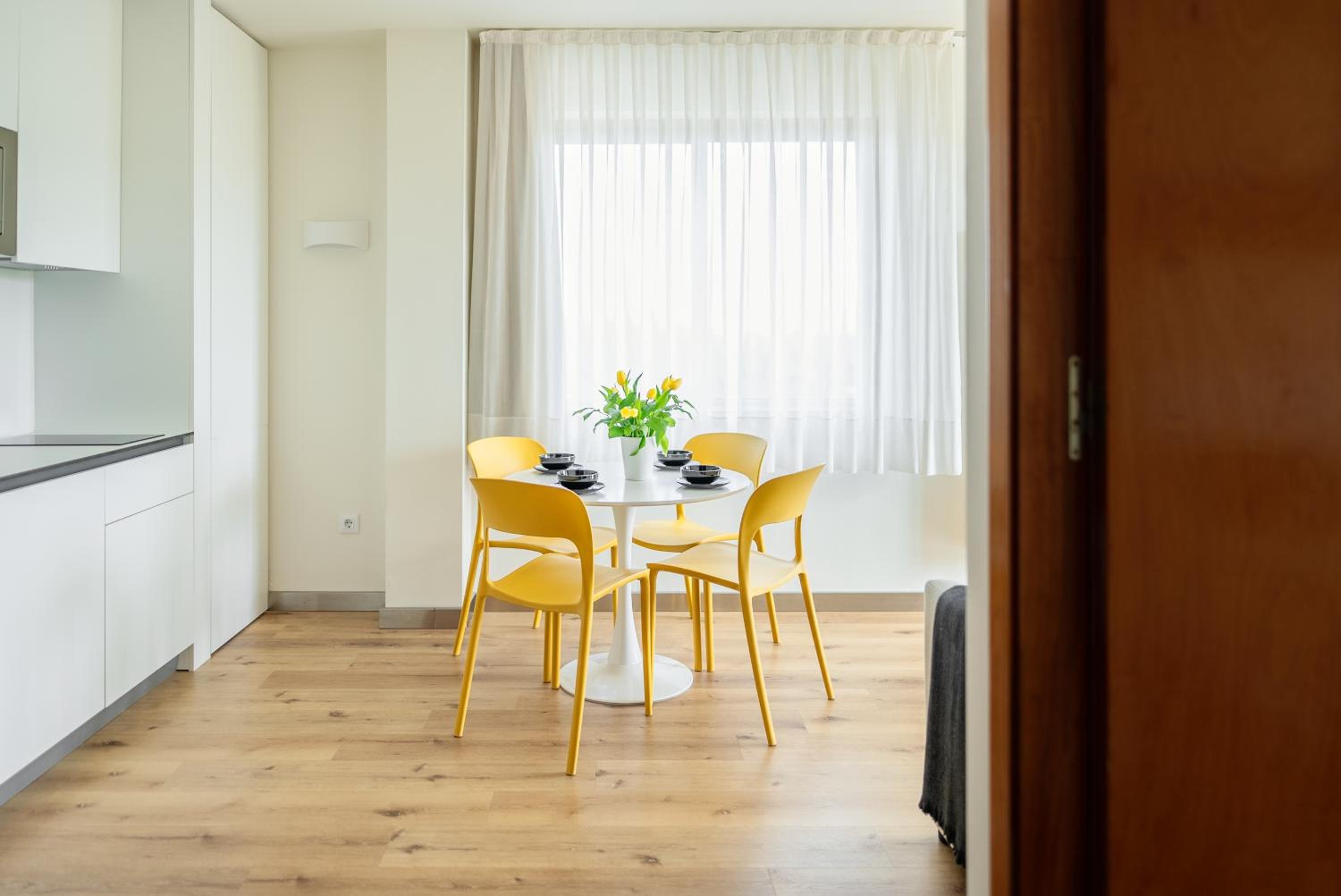 Apartment with Private Garden (2 Adults) - Photo 32
