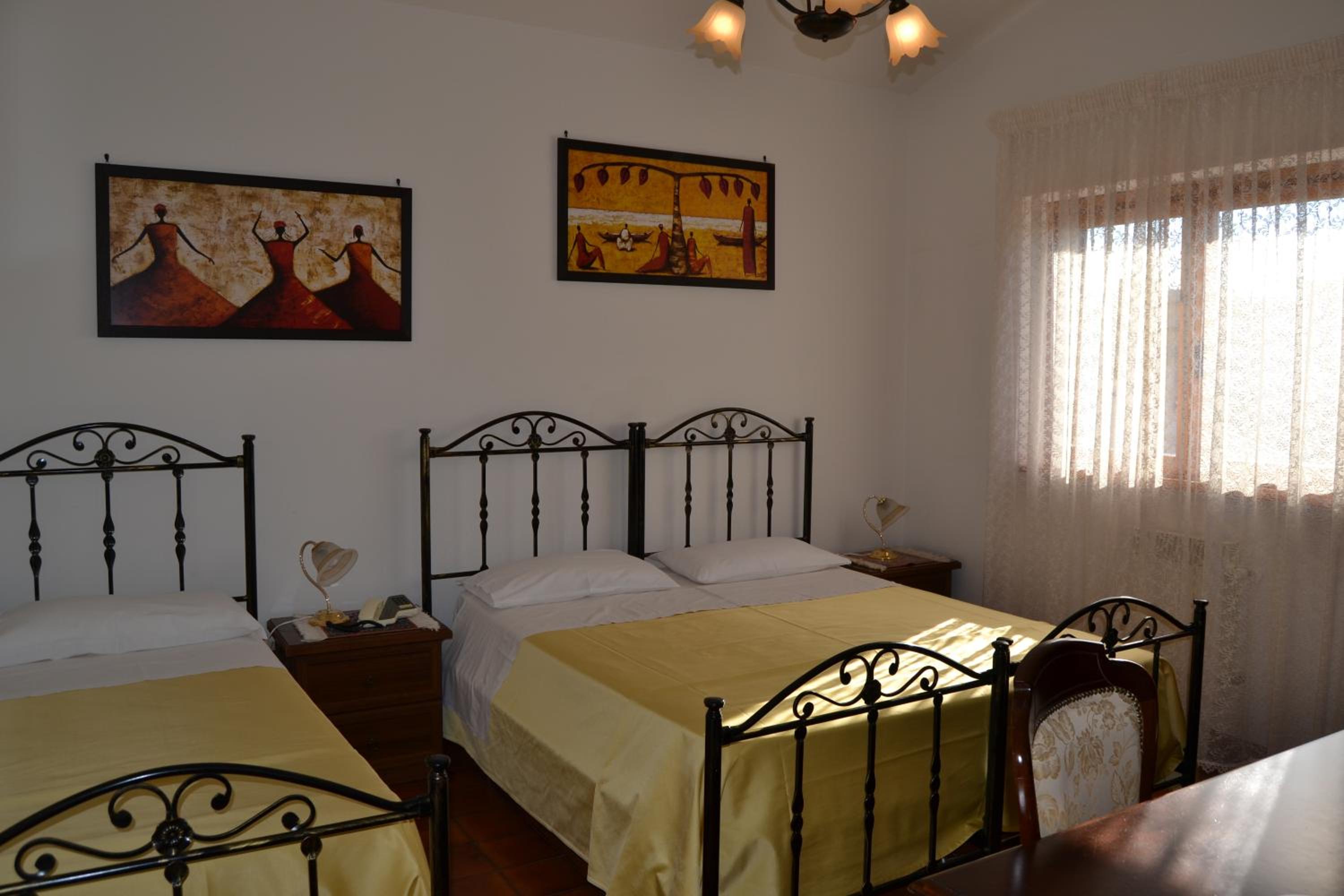Triple Room