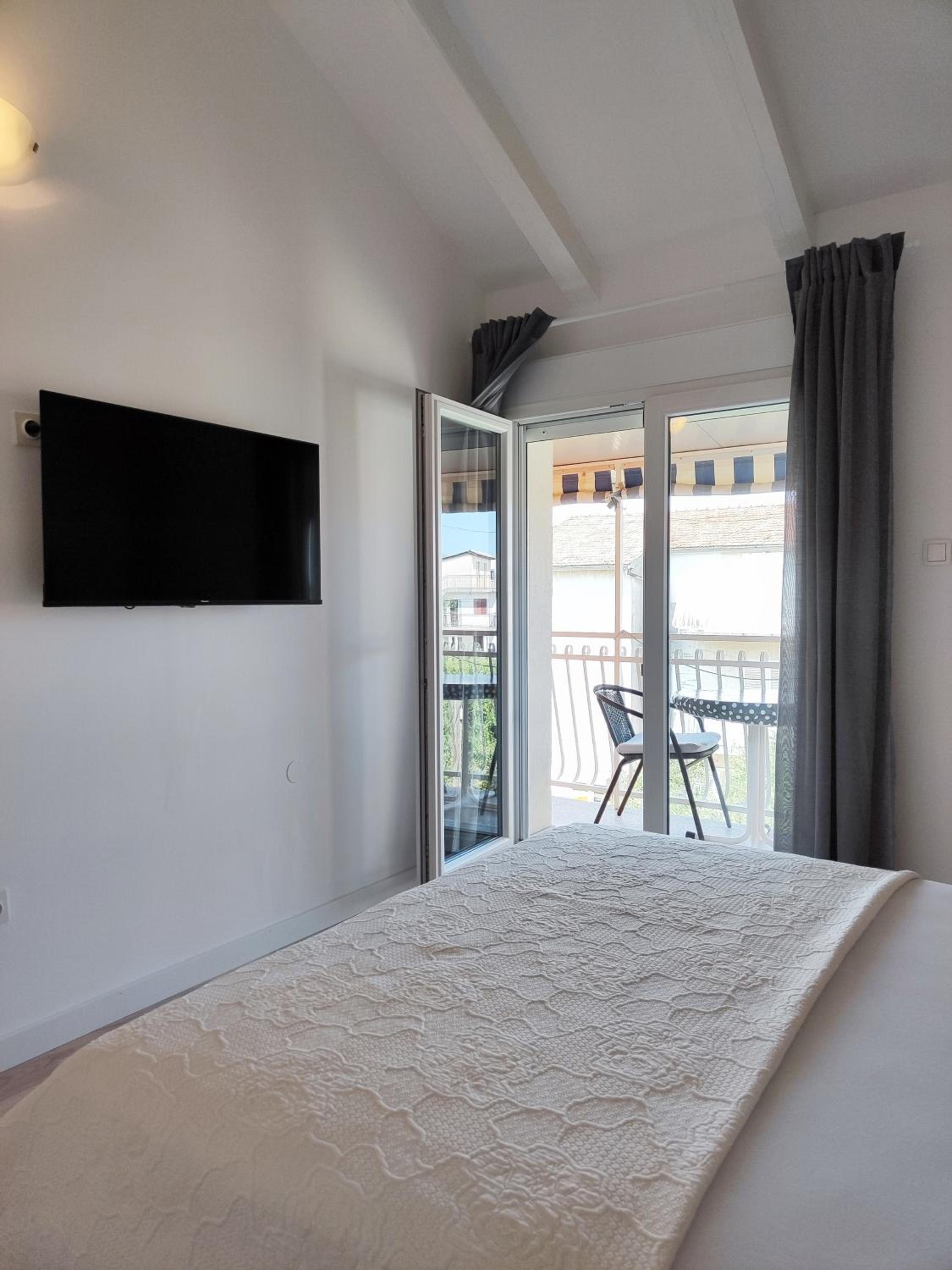 Double Room with Balcony and Sea View photo 2