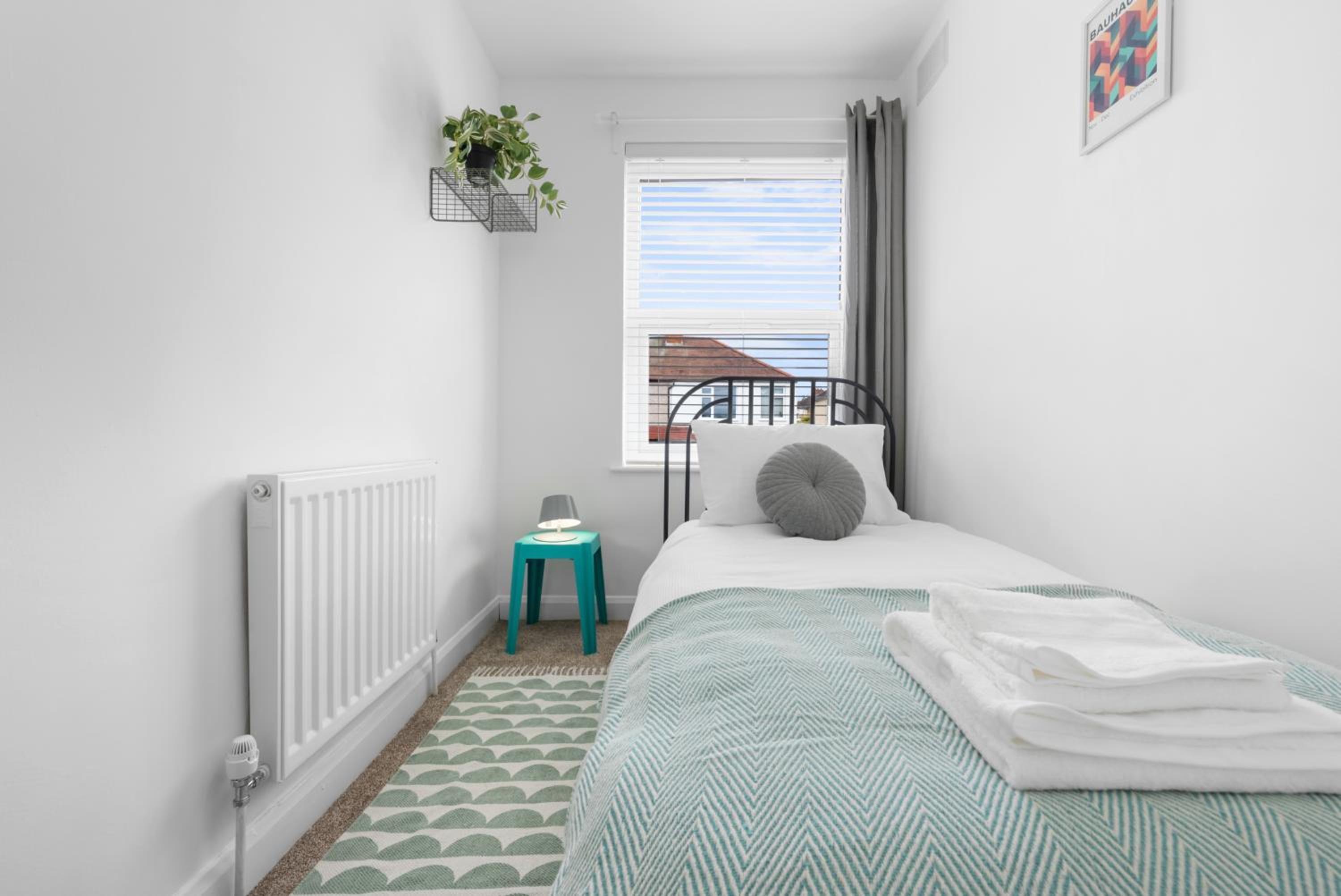 Three-Bedroom House photo 2