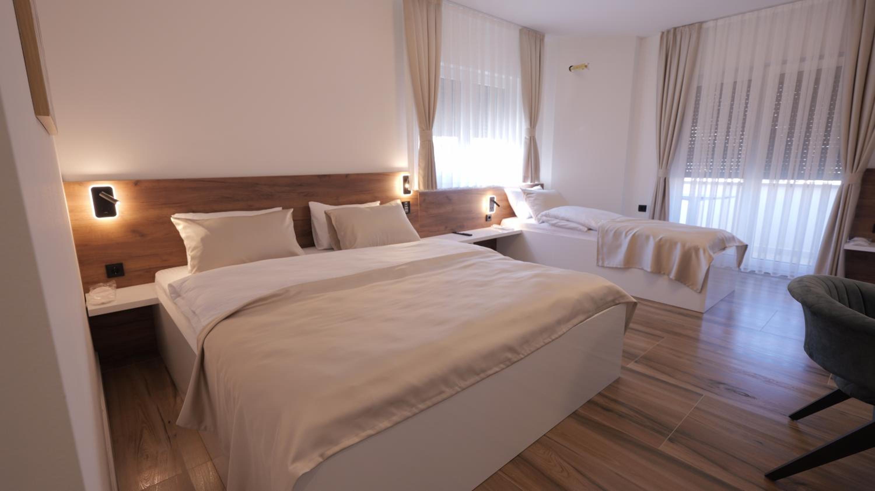 Quadruple Room photo 2