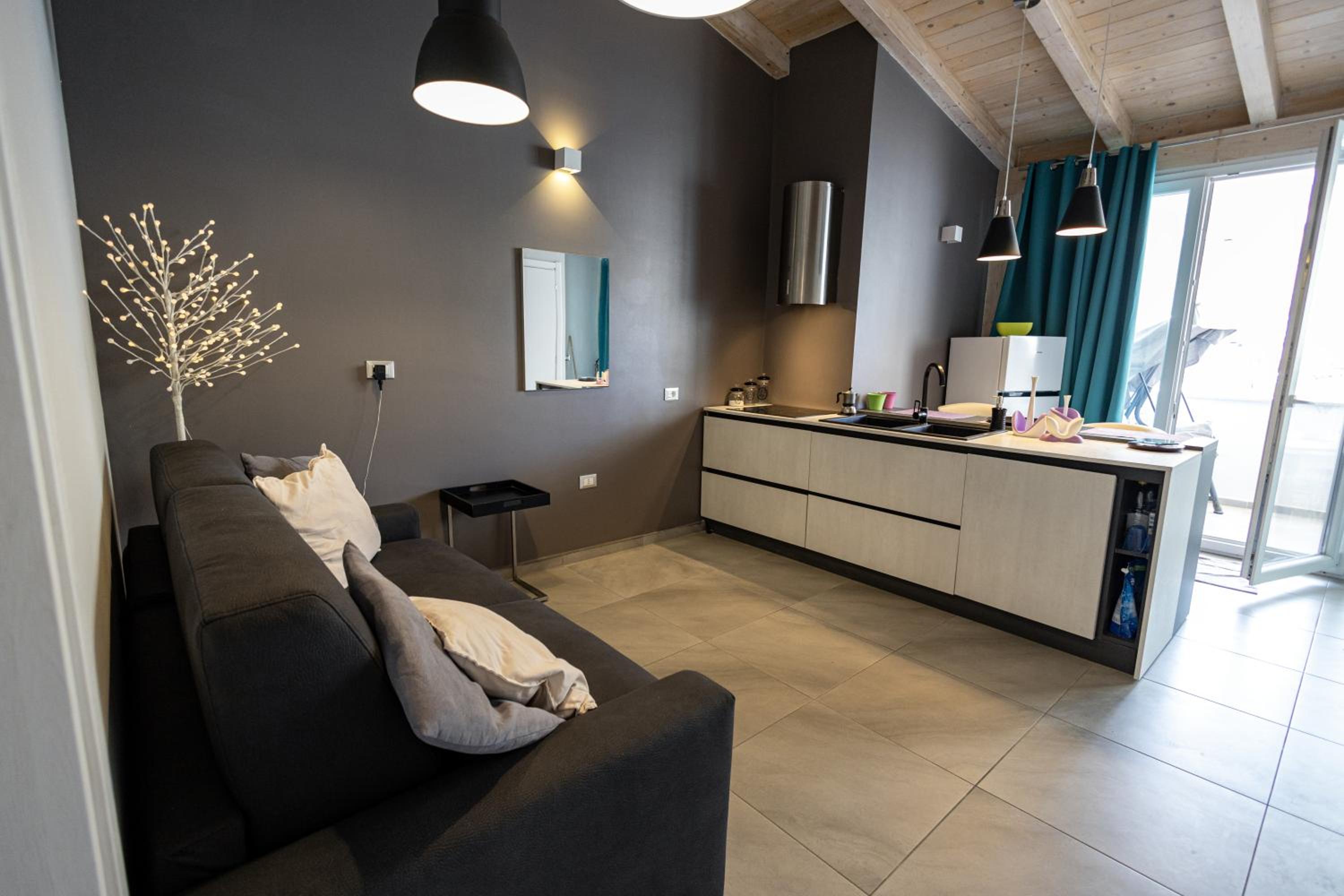 One-Bedroom Apartment with Sea View and Terrace photo 1