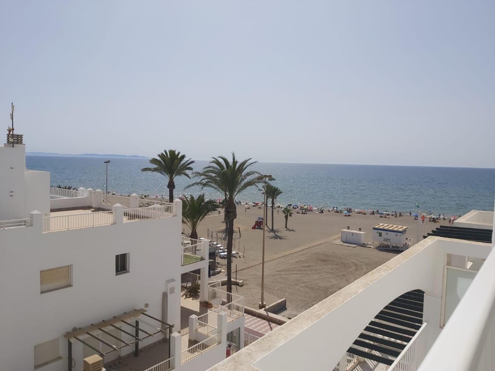 One Bedroom Apartment with Lateral Sea View - Photo 7