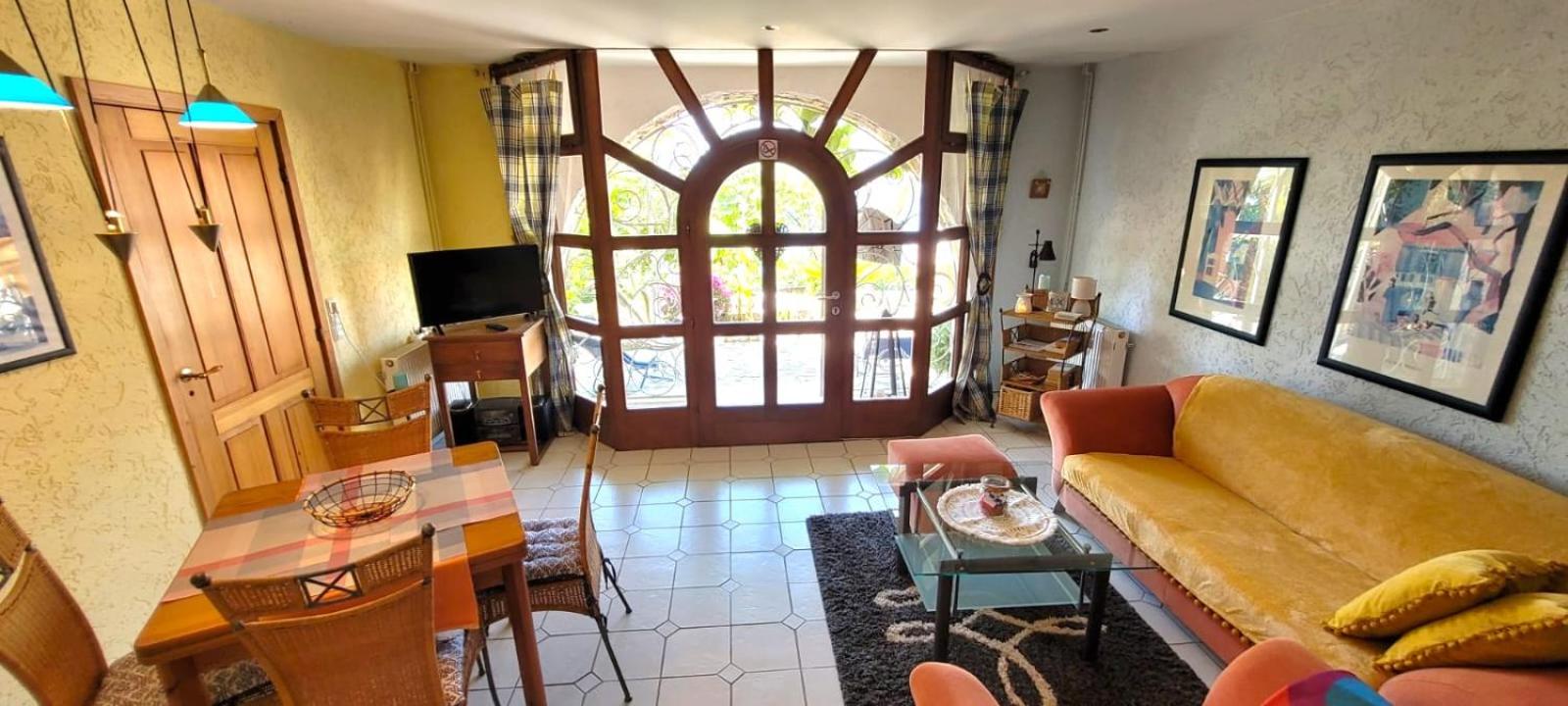 Two-Bedroom Apartment With Sea View photo 1