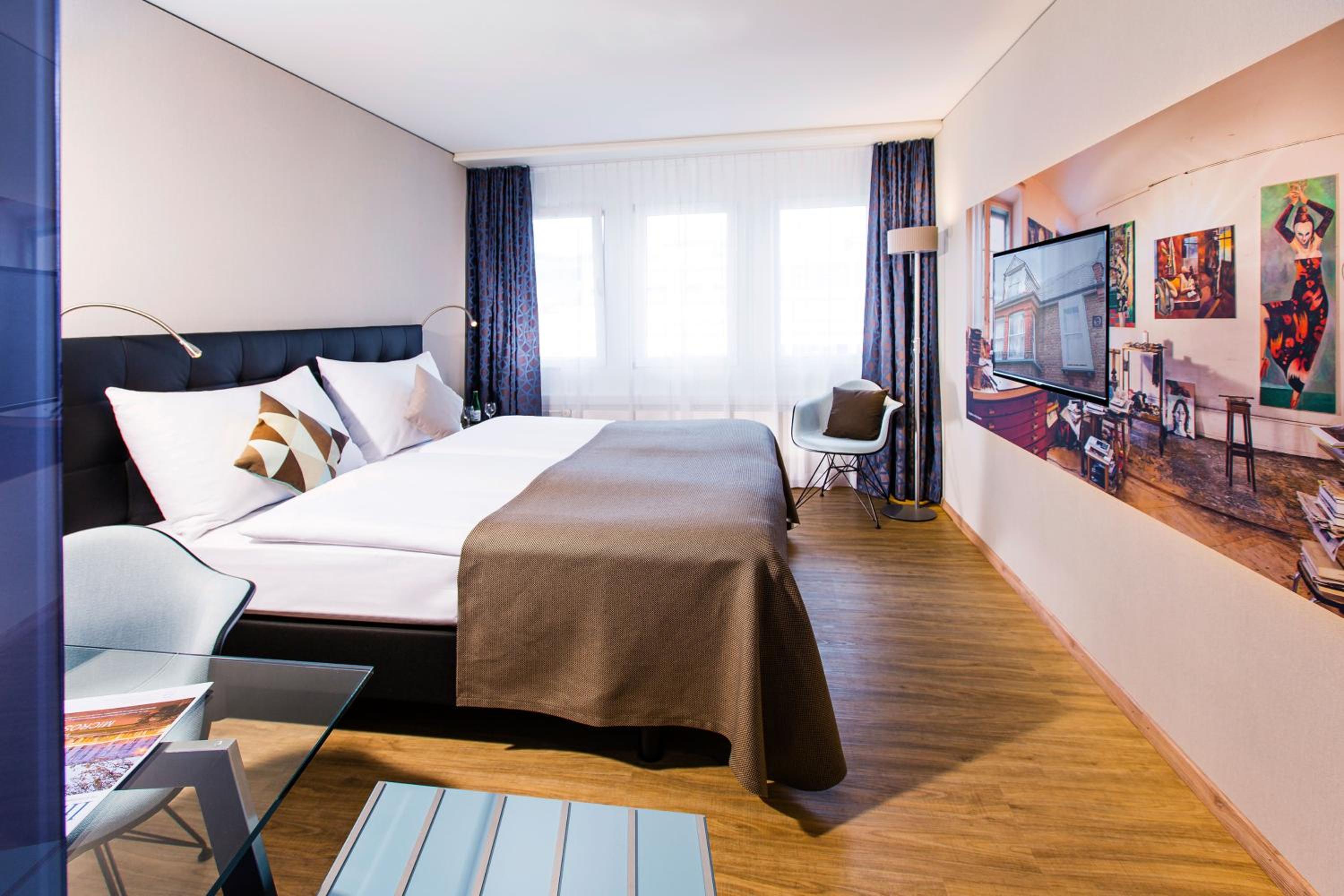 Room Style - Photo 13