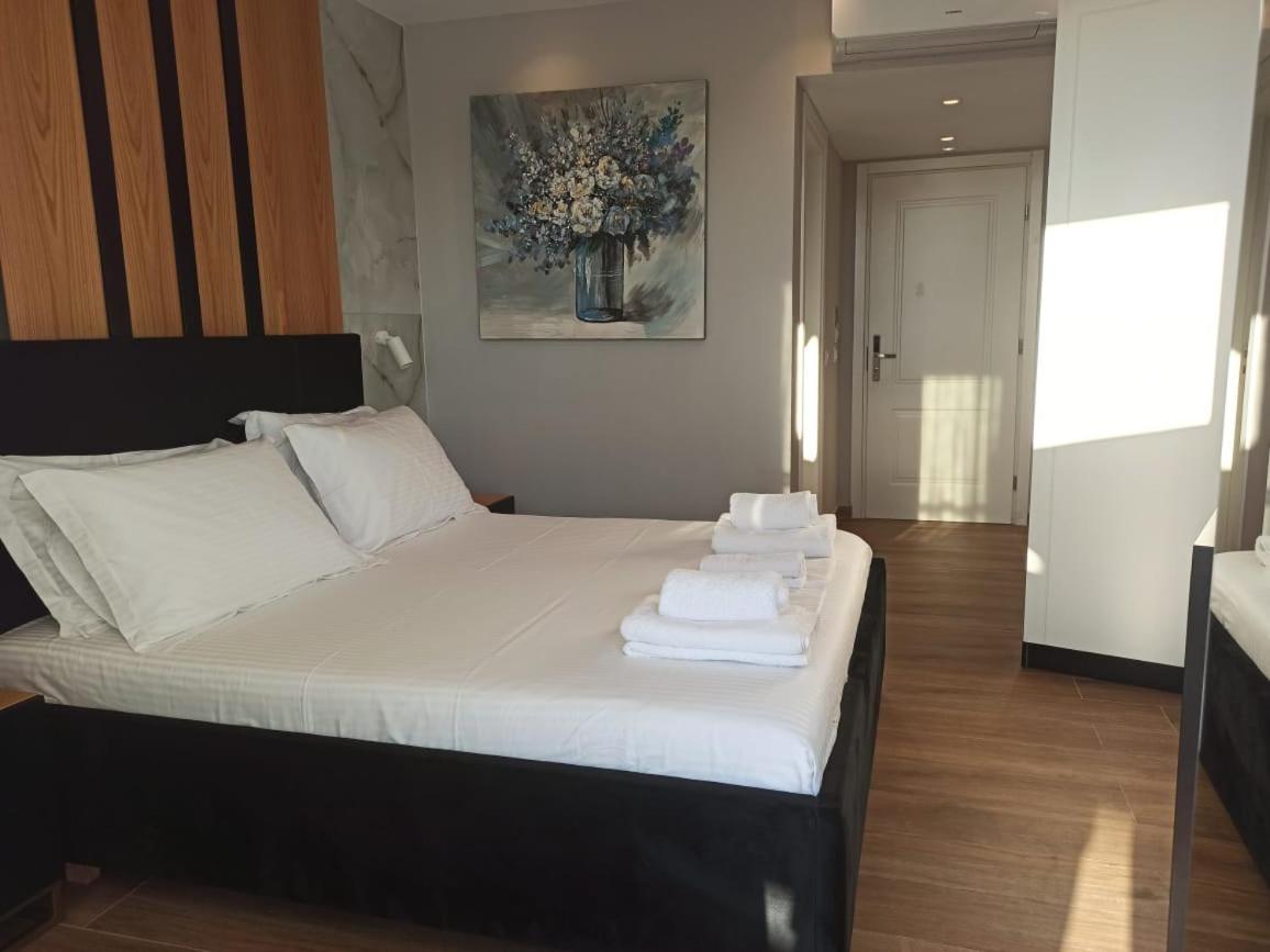 Double Room with Pool View
