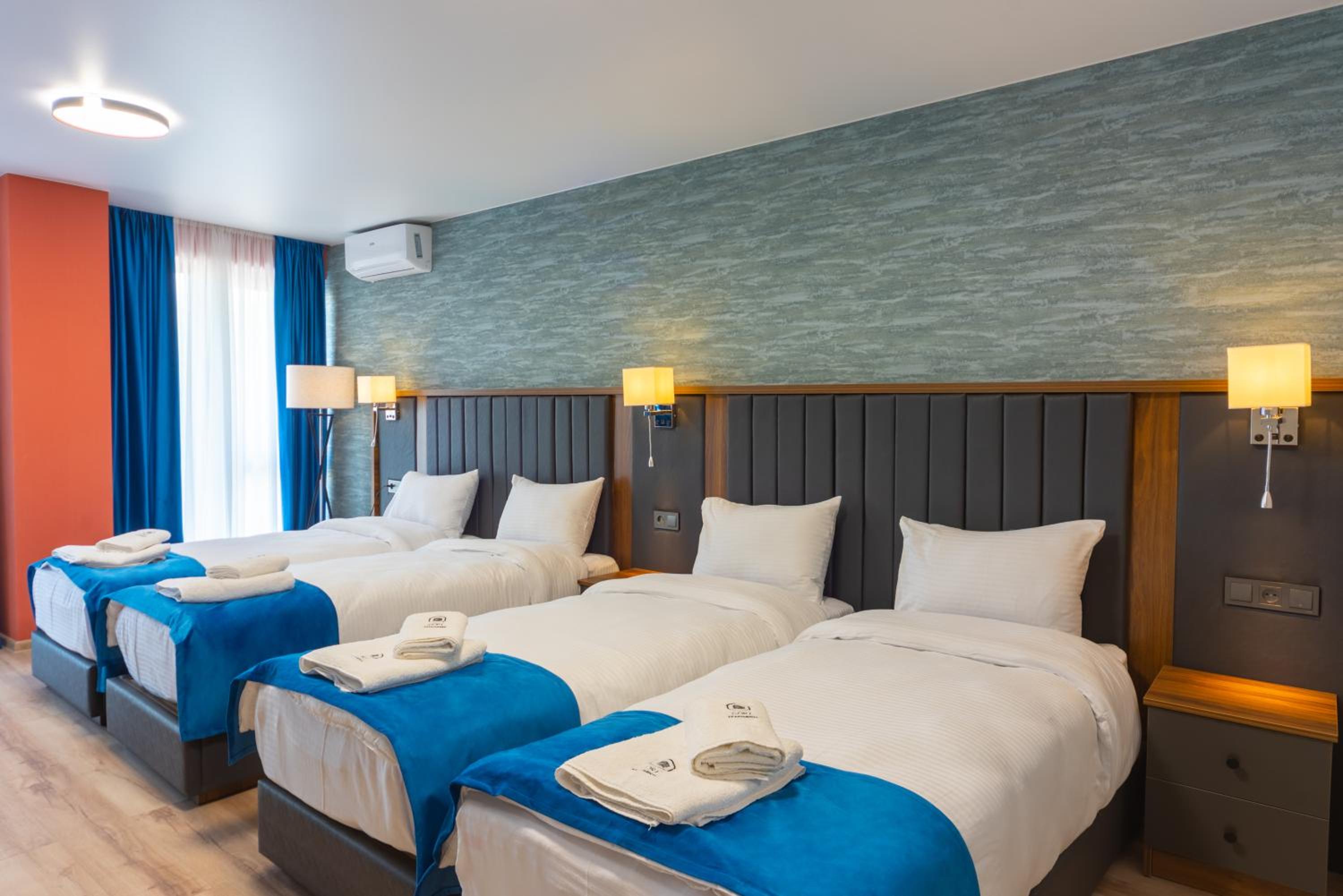 Economy Quadruple Room photo 1
