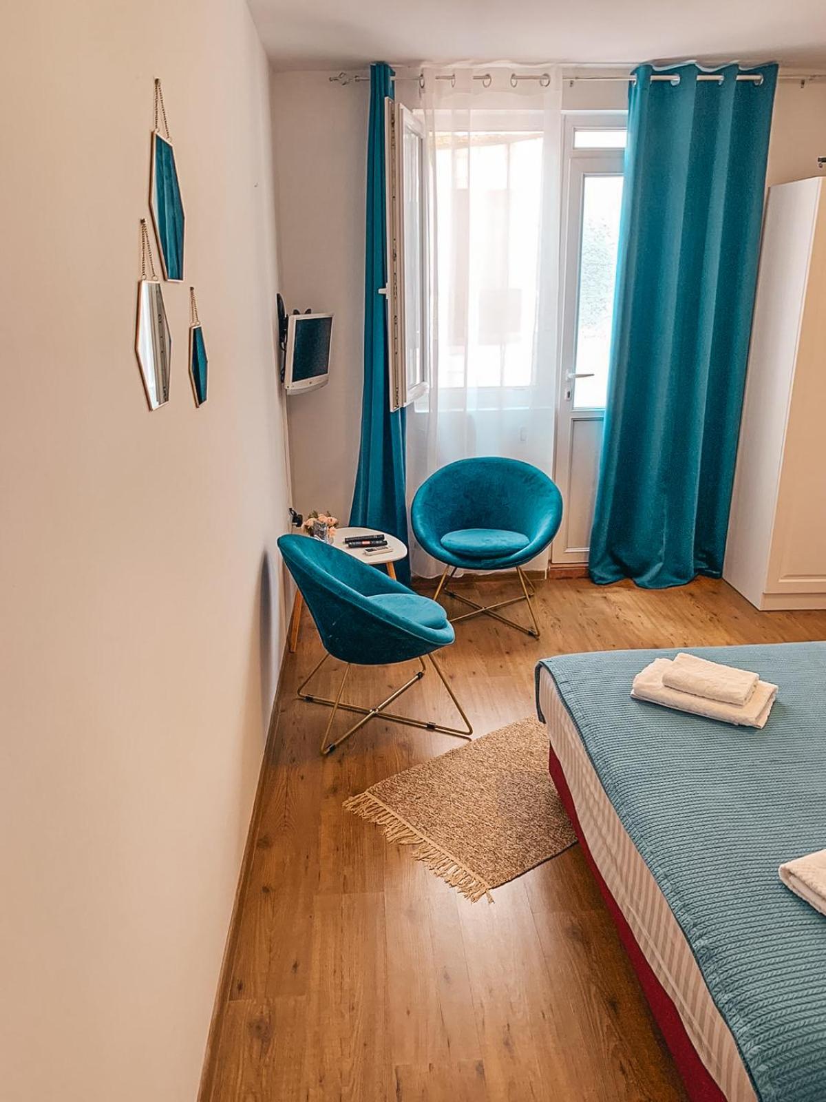 Standard Double Room photo 3
