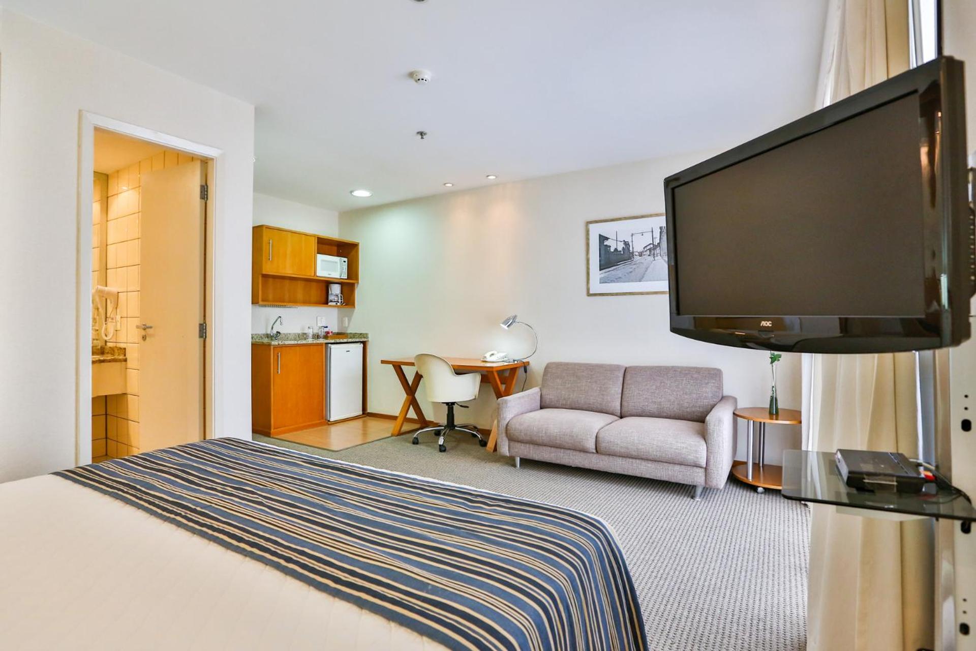 Superior King Suite - Photo 5