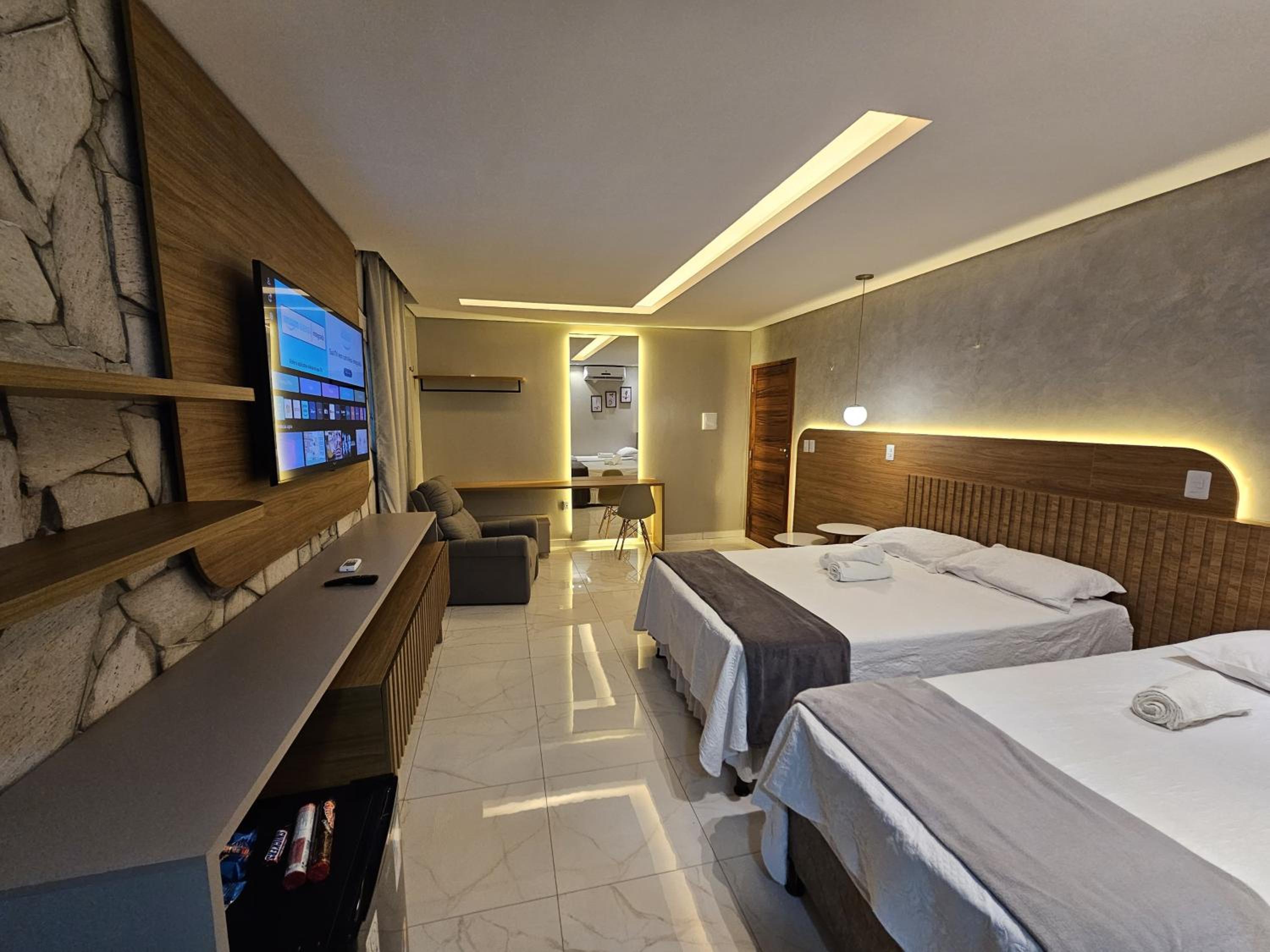 Suite with Hot Tub