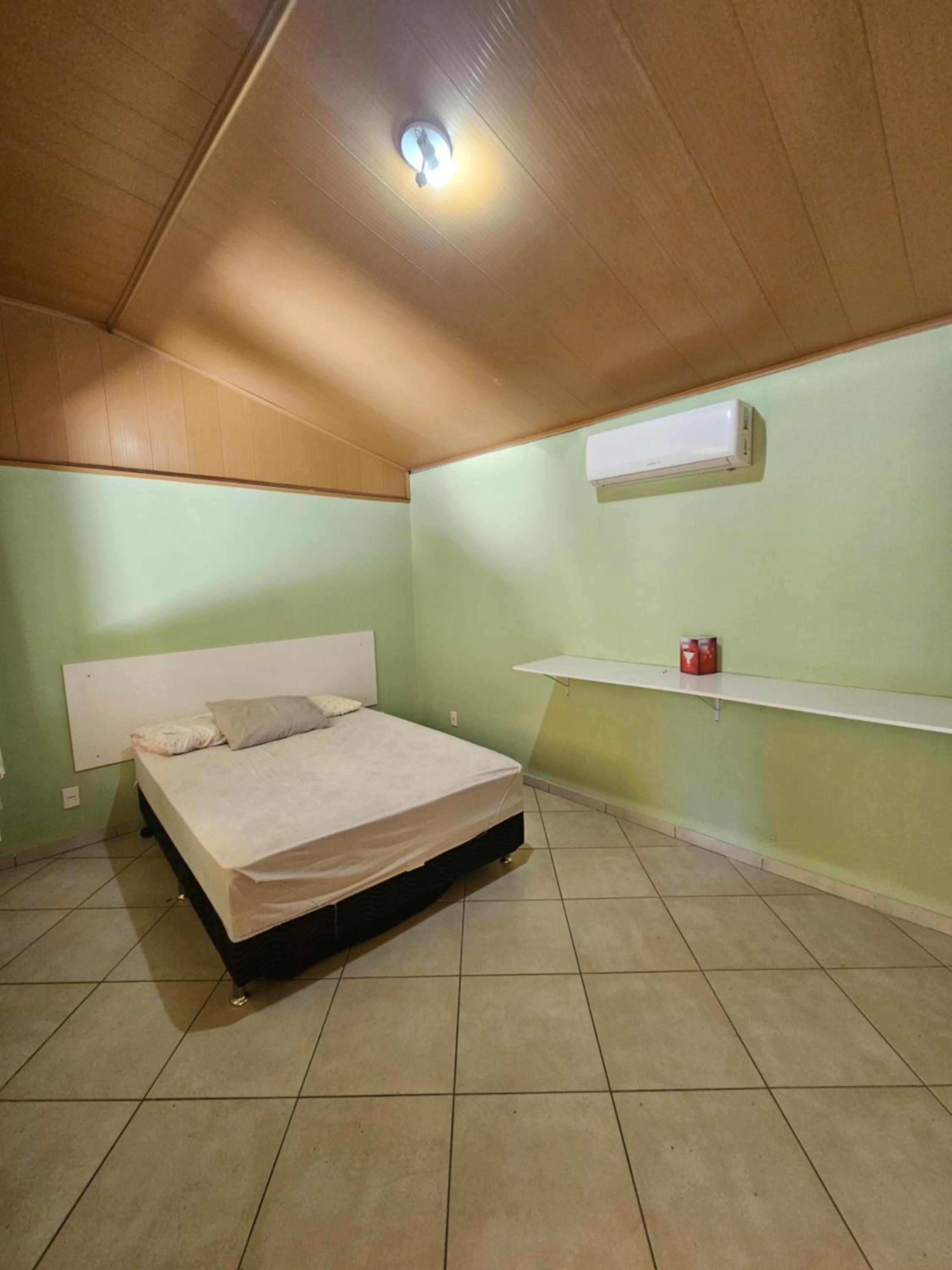 Four-Bedroom House photo 1