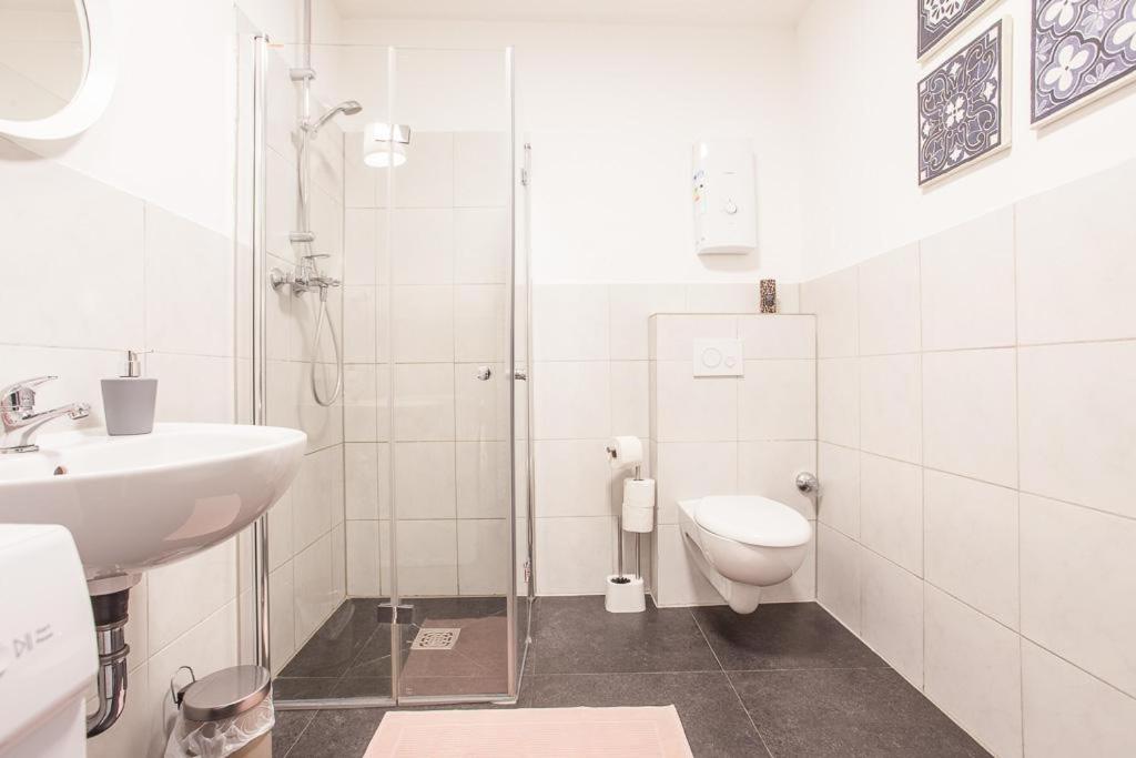 Two-Bedroom Apartment photo 2