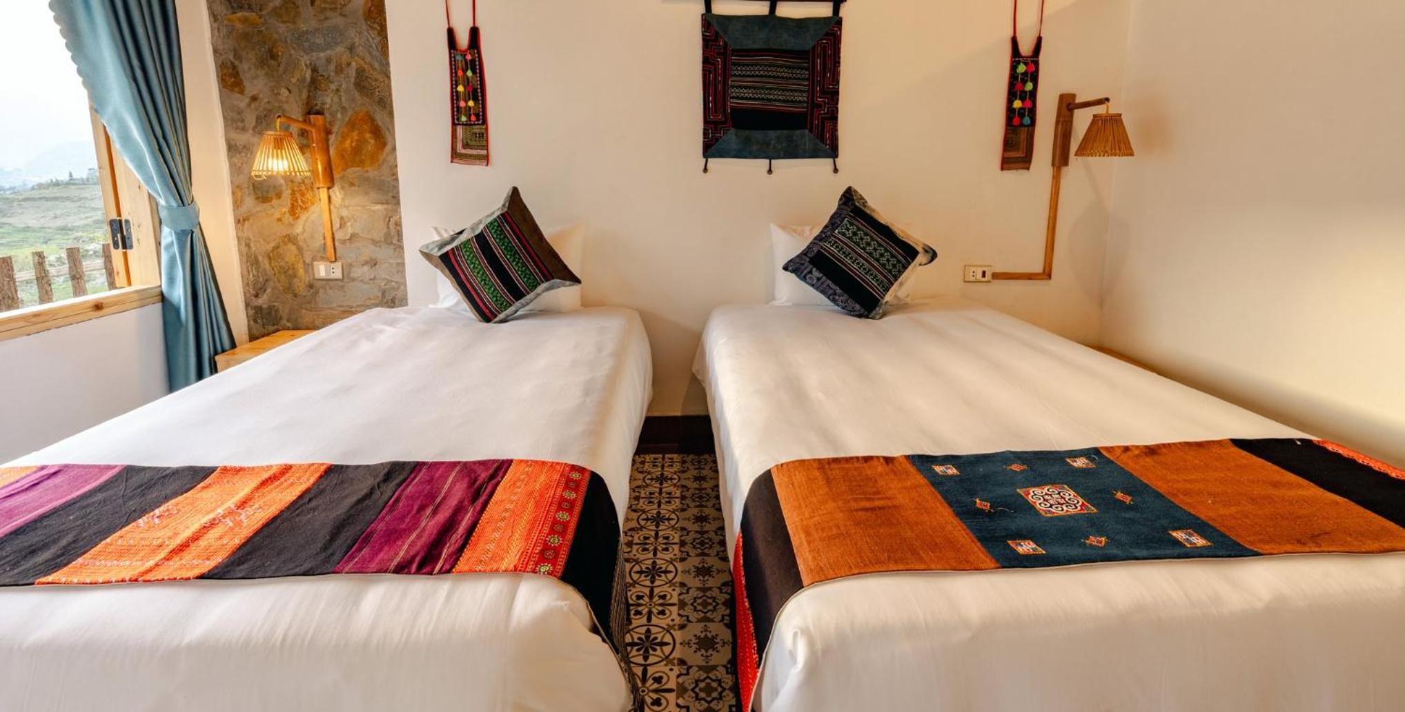 Twin Room with Mountain View photo 1