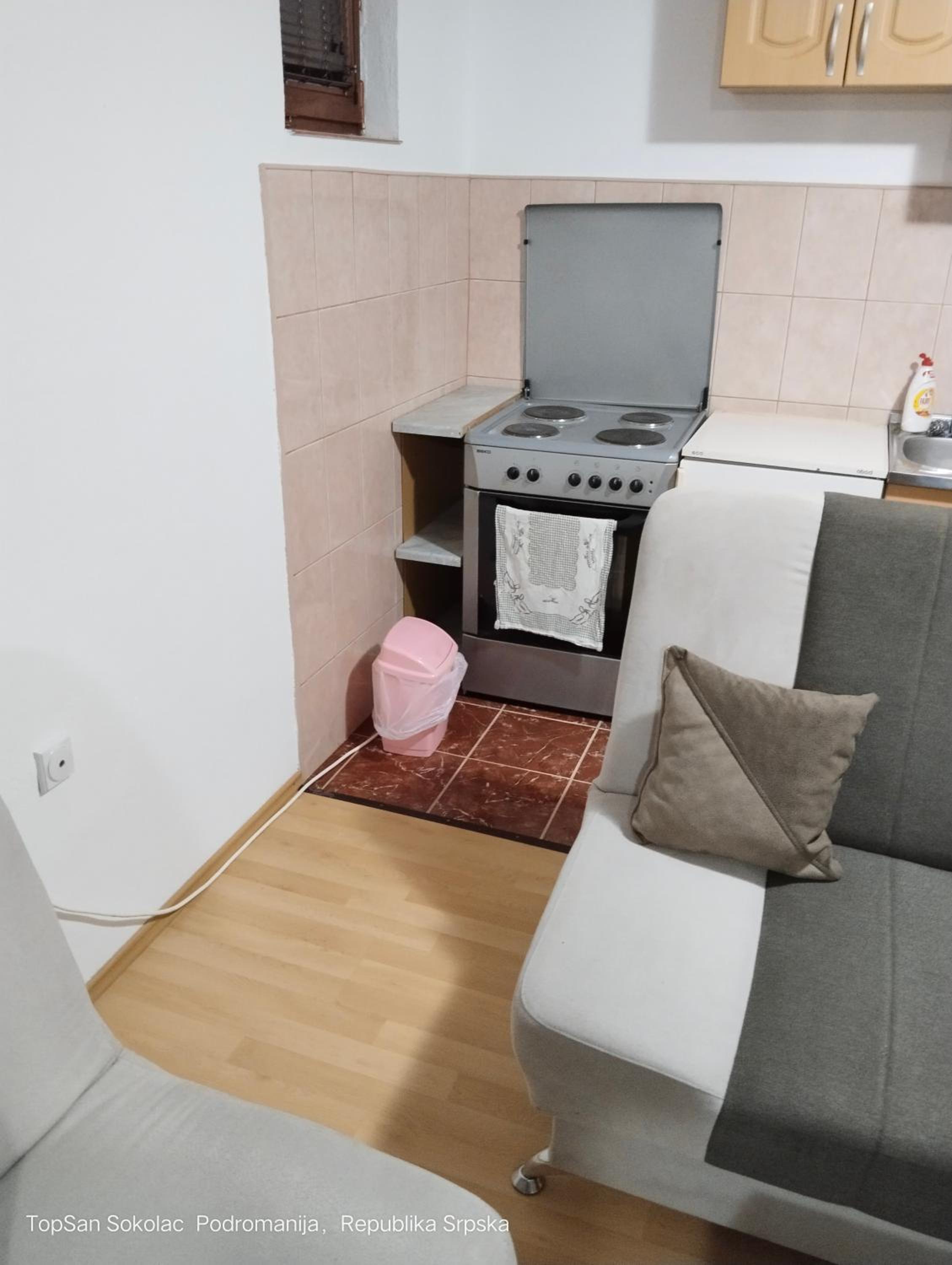 One-Bedroom Apartment photo 3