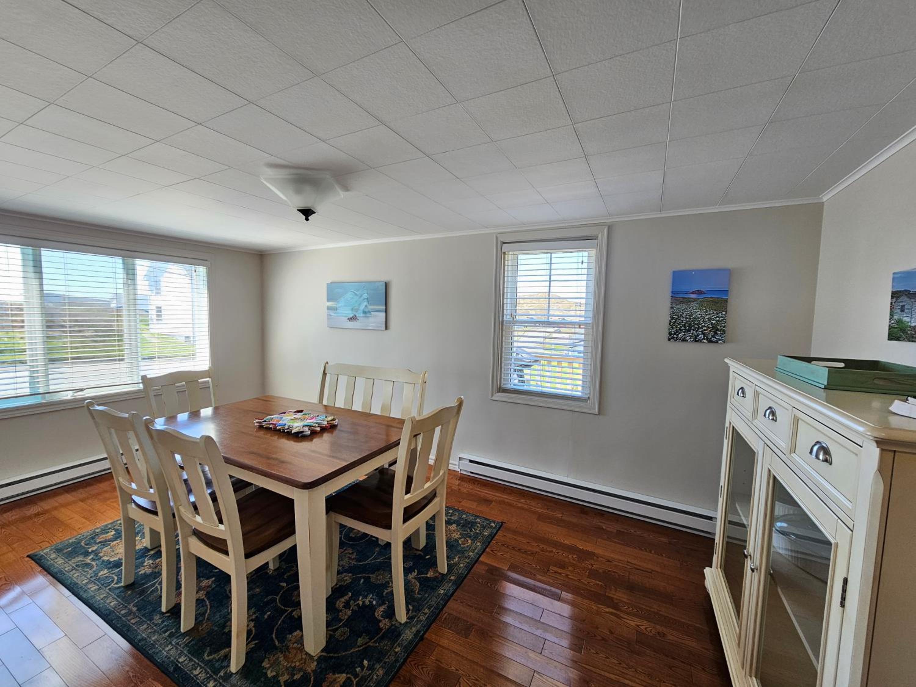 Three-Bedroom House photo 3