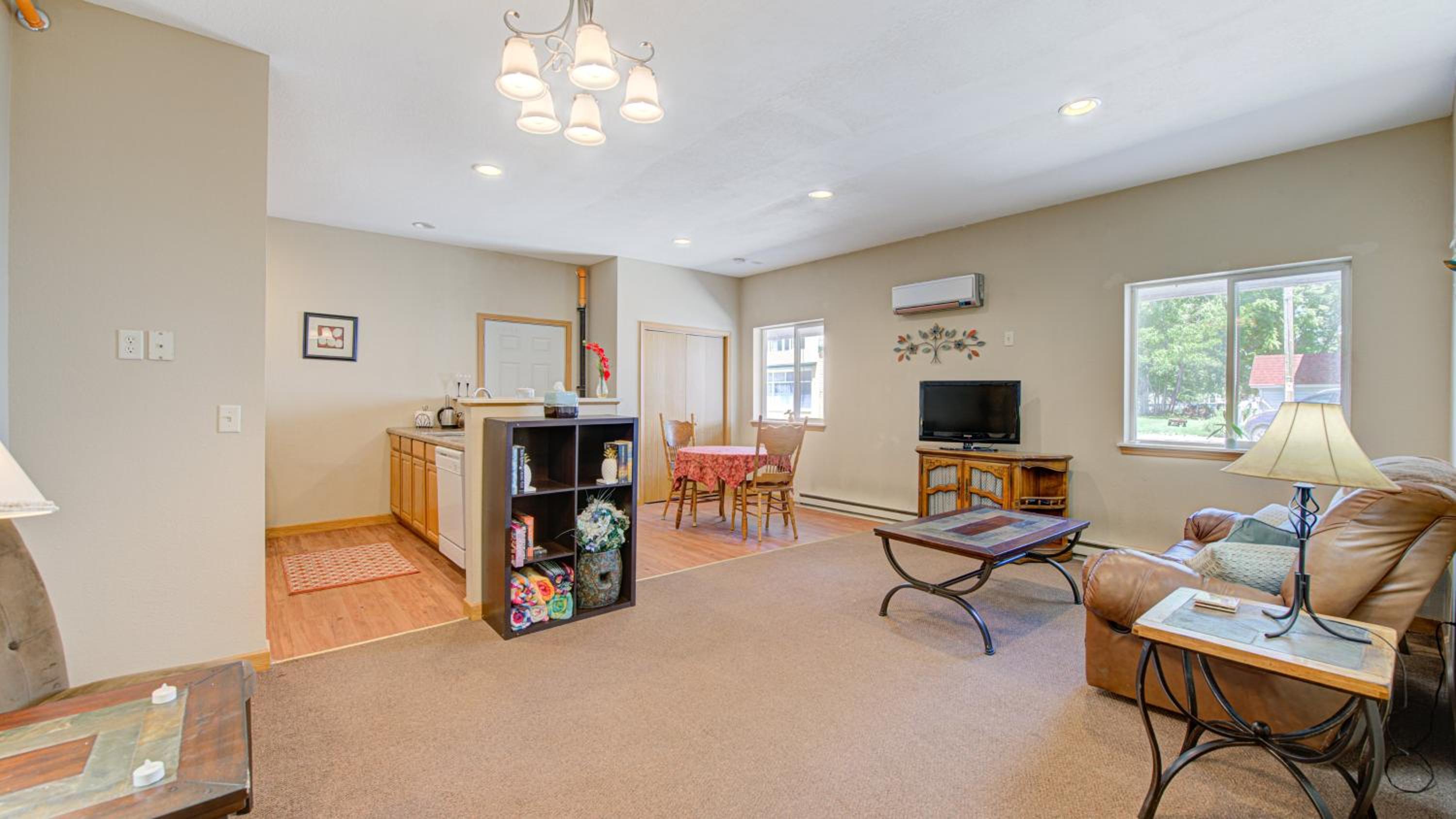 Apartment photo 1