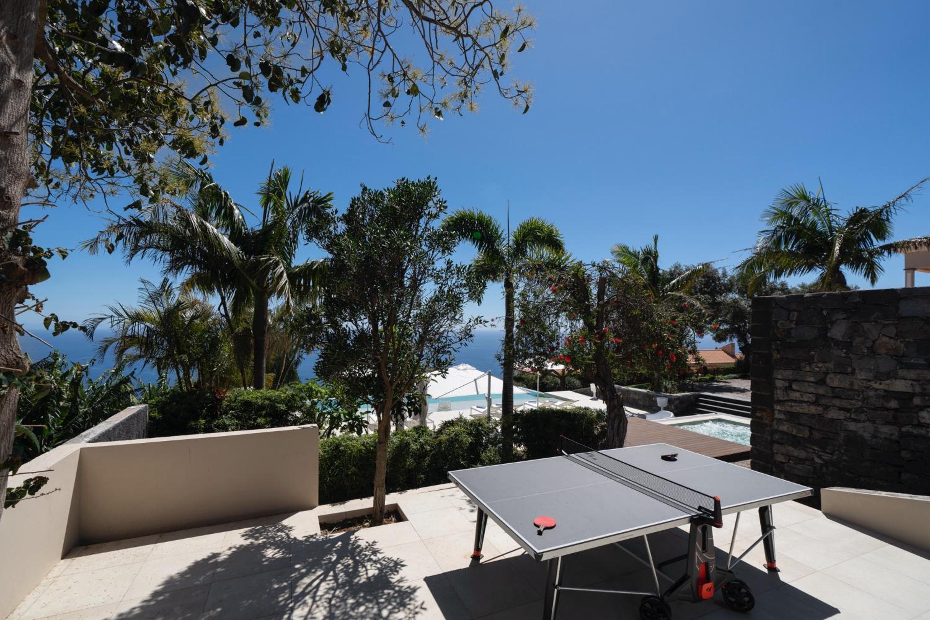 Four-Bedroom Villa photo 2