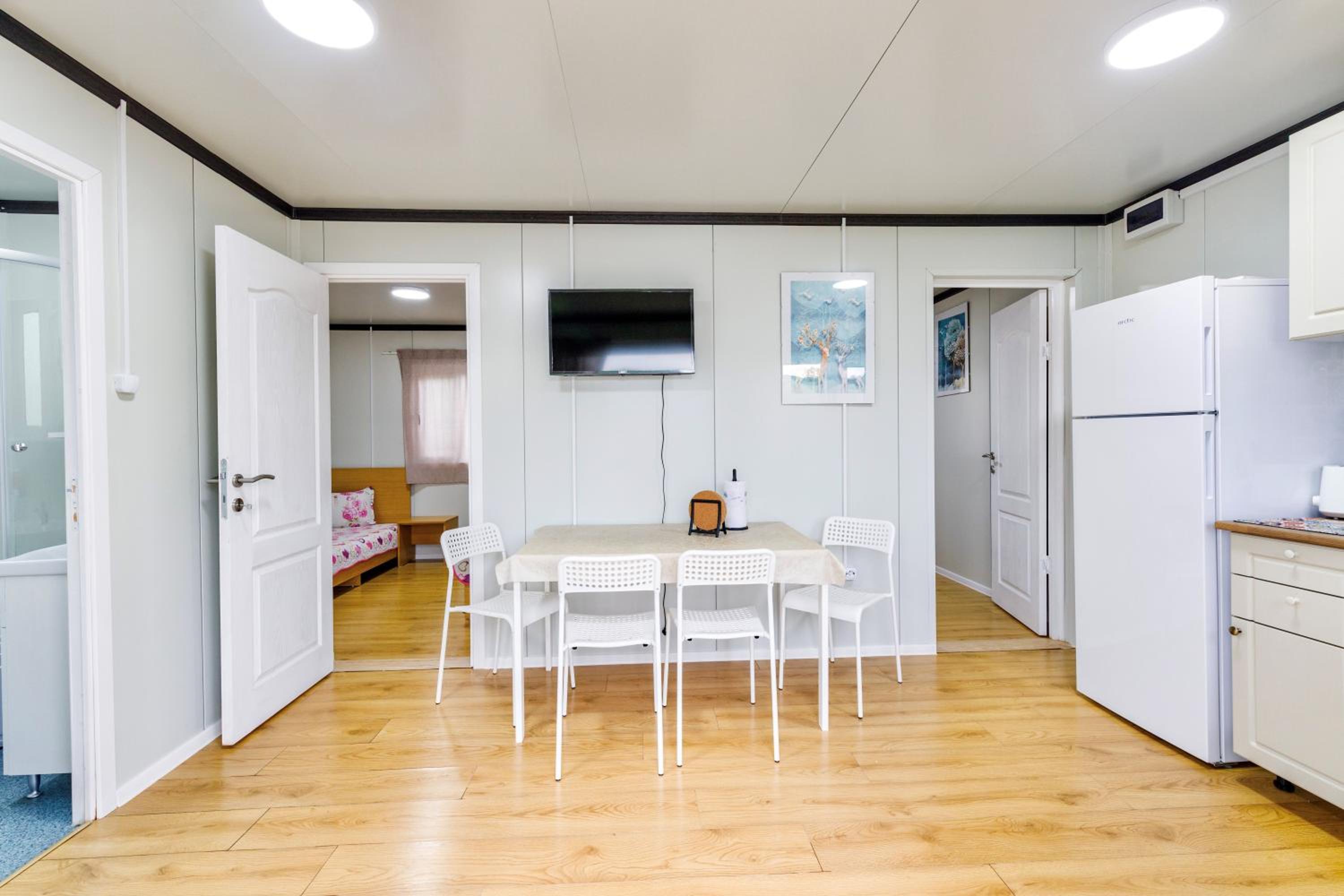 Two-Bedroom House photo 3