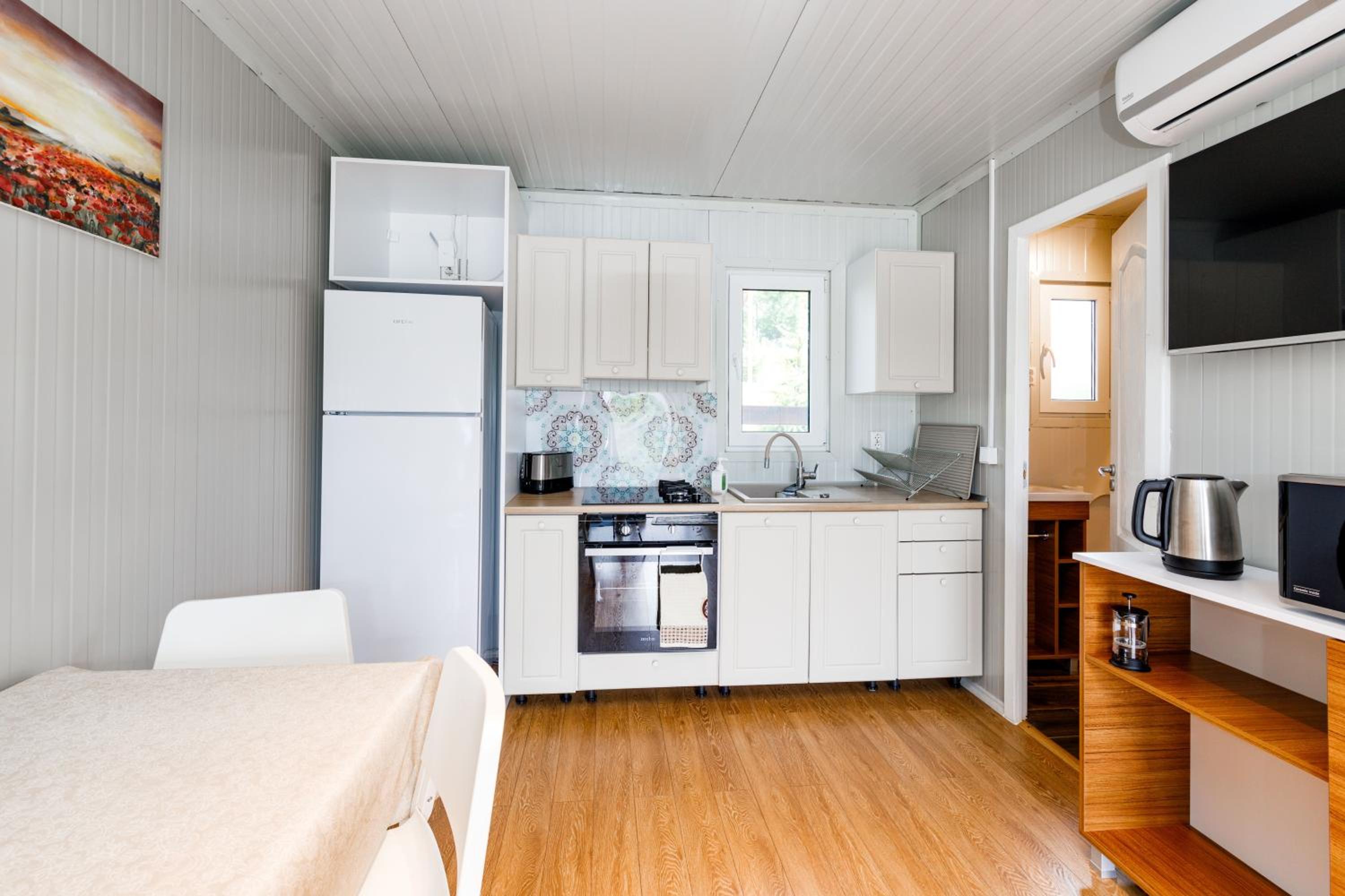 Two-Bedroom House photo 3