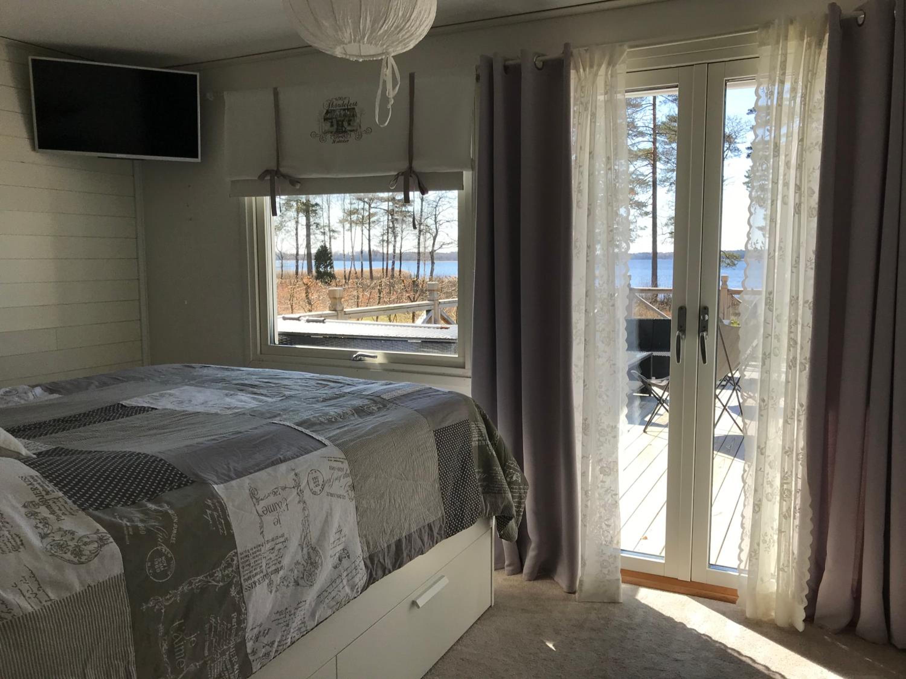 Three-Bedroom Vacation Home  photo 1