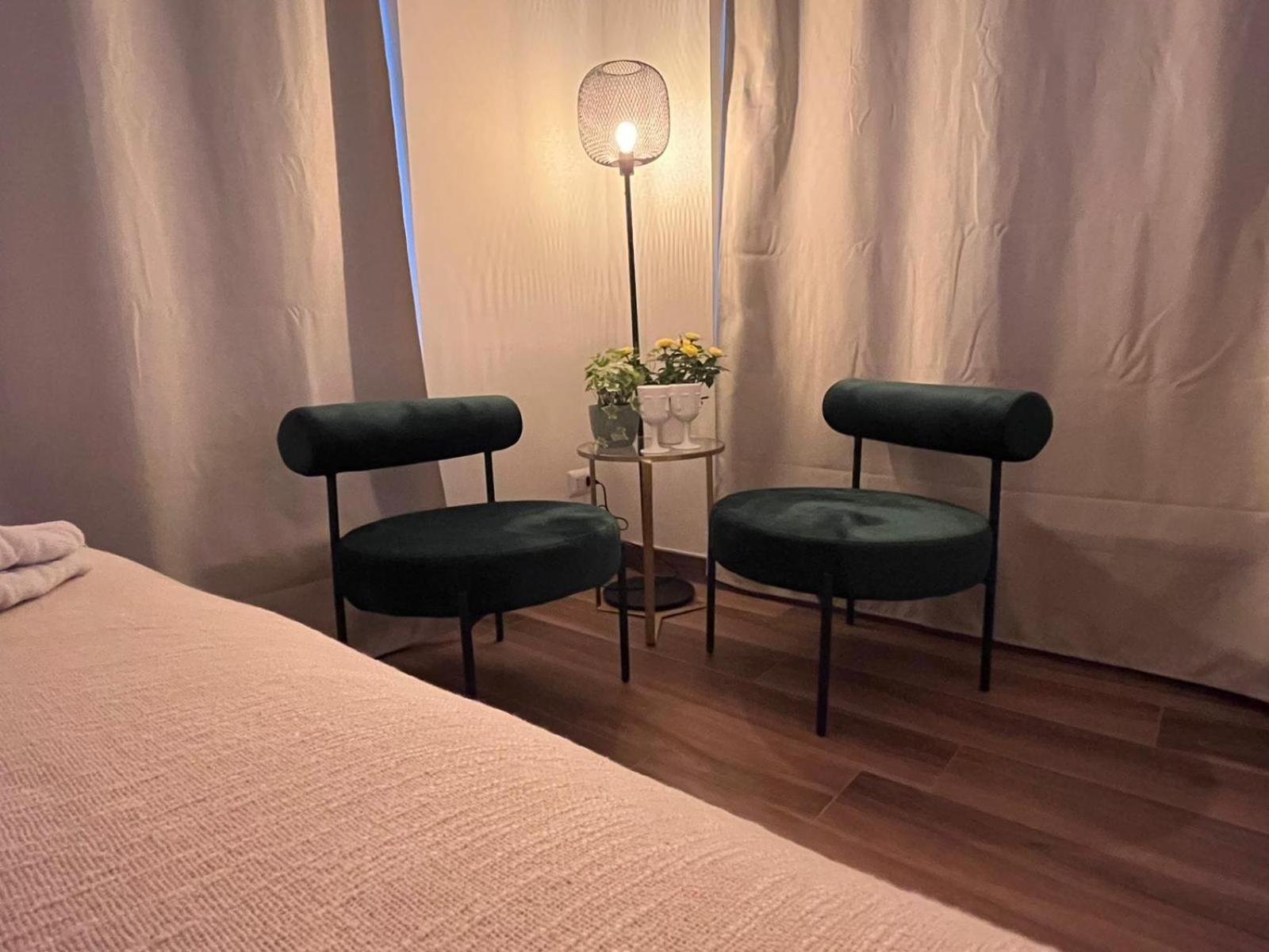 Deluxe Room (2 Adults + 1 Child)