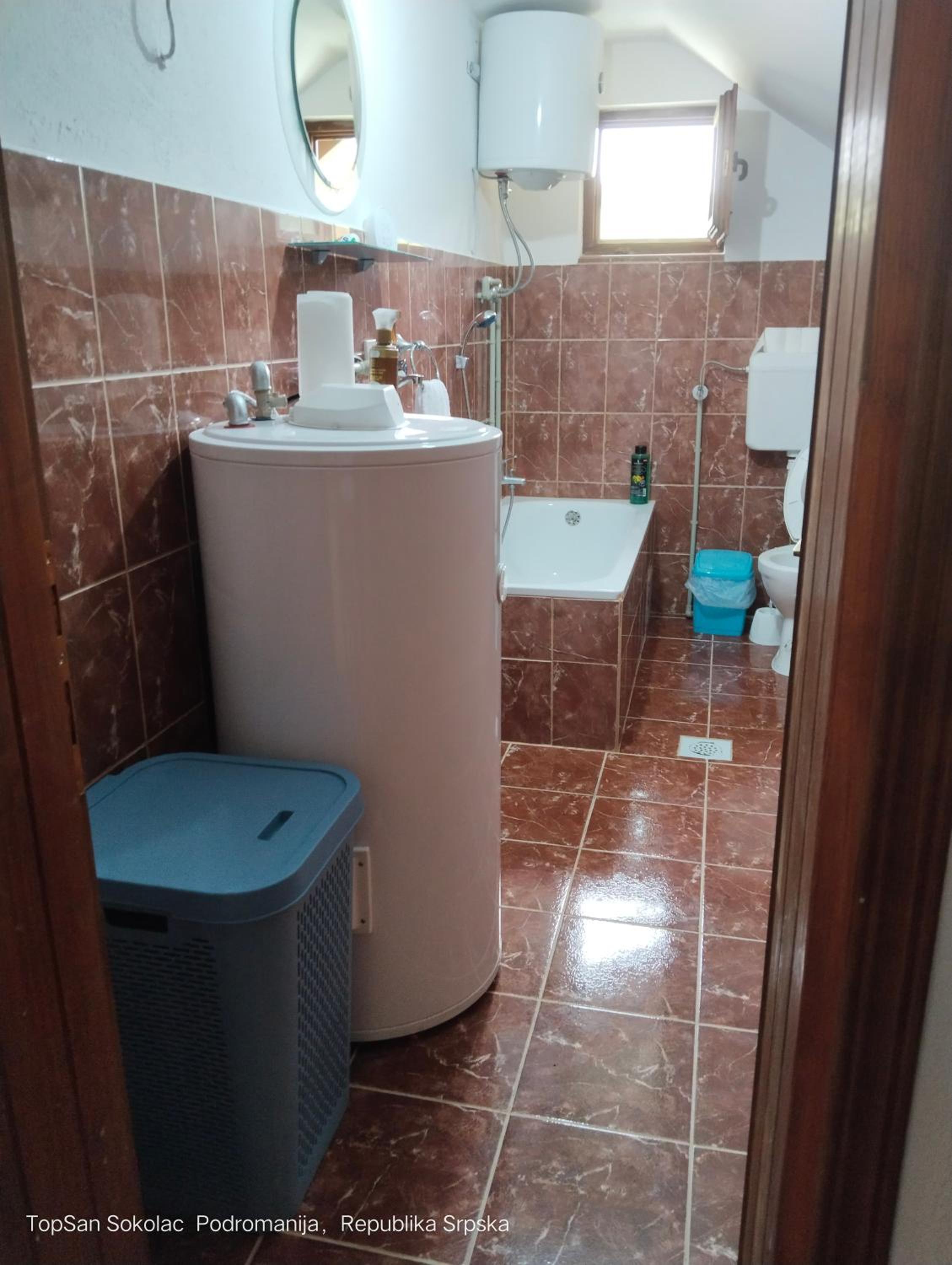 Triple Room with Shared Bathroom photo 2