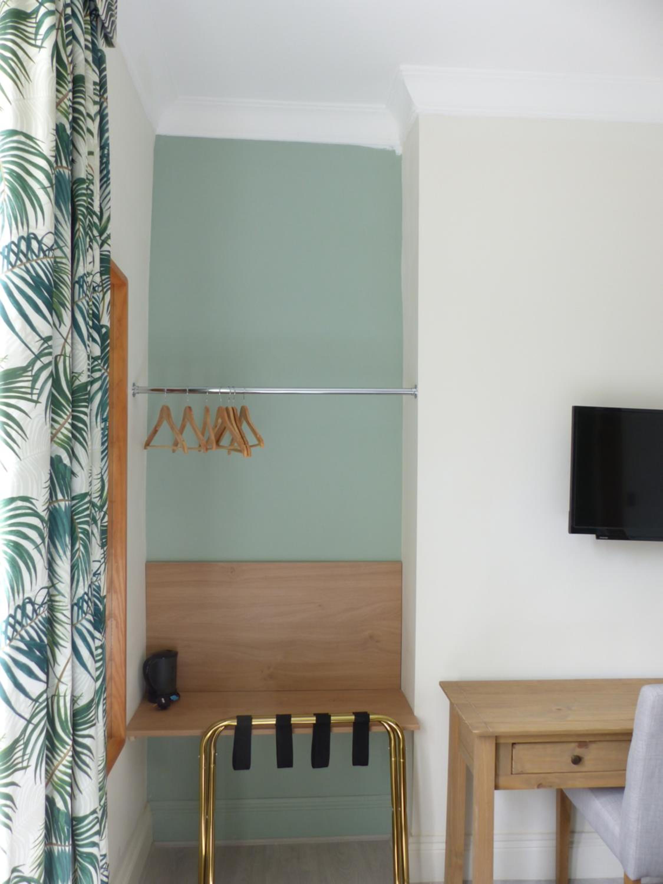 Deluxe Twin Room photo 2