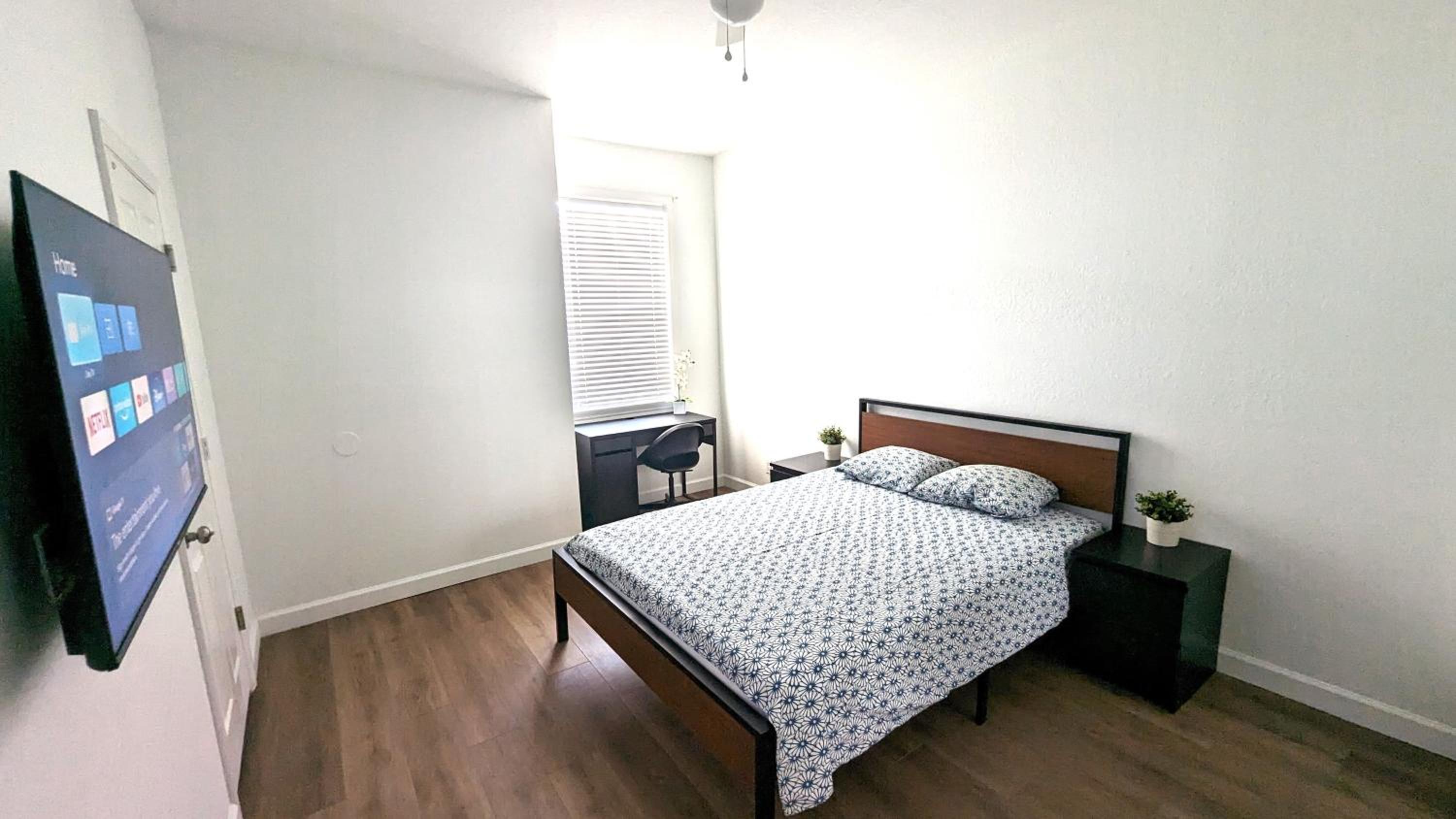 Deluxe Queen Room photo 2