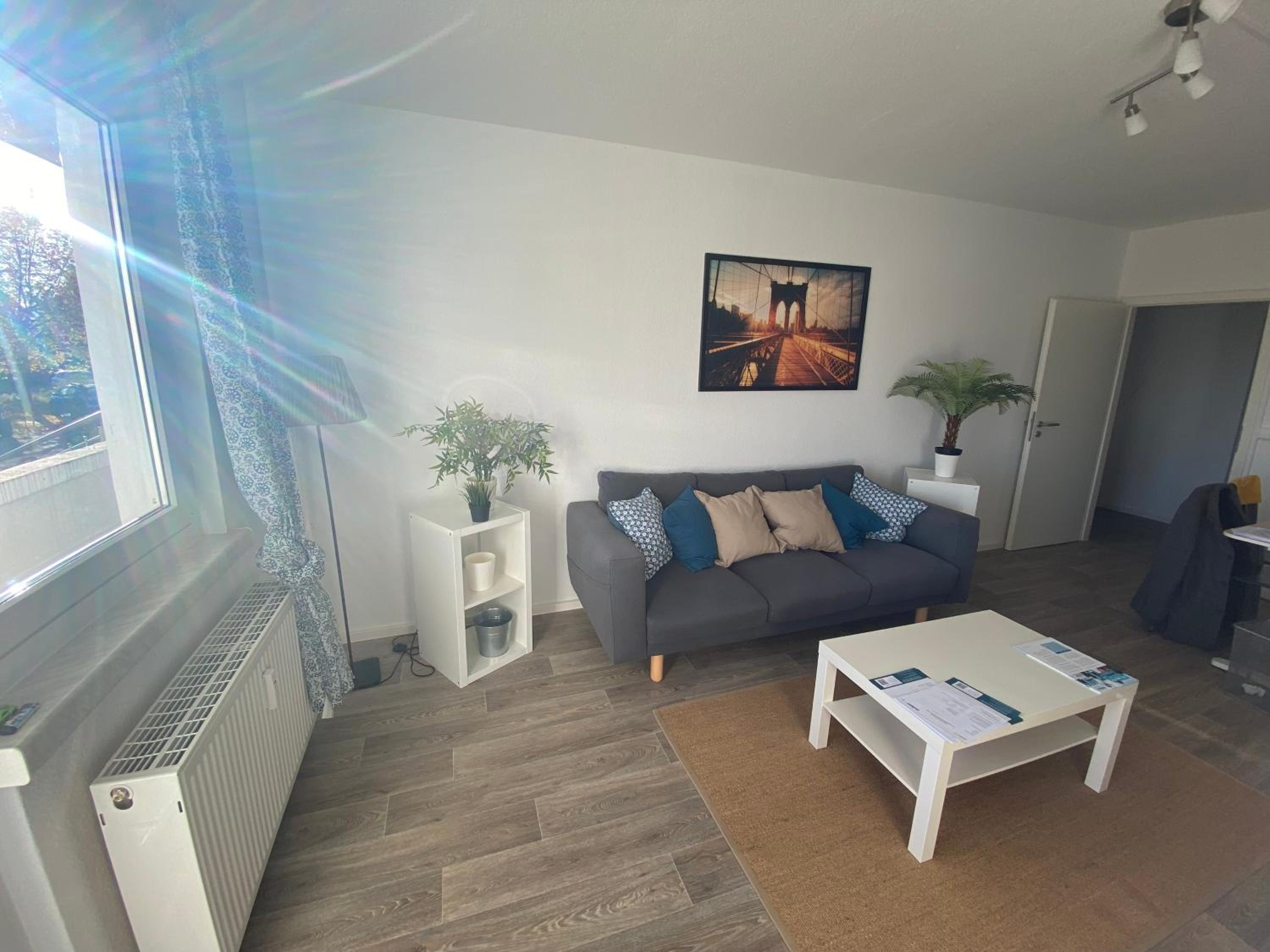 One-Bedroom Apartment photo 1