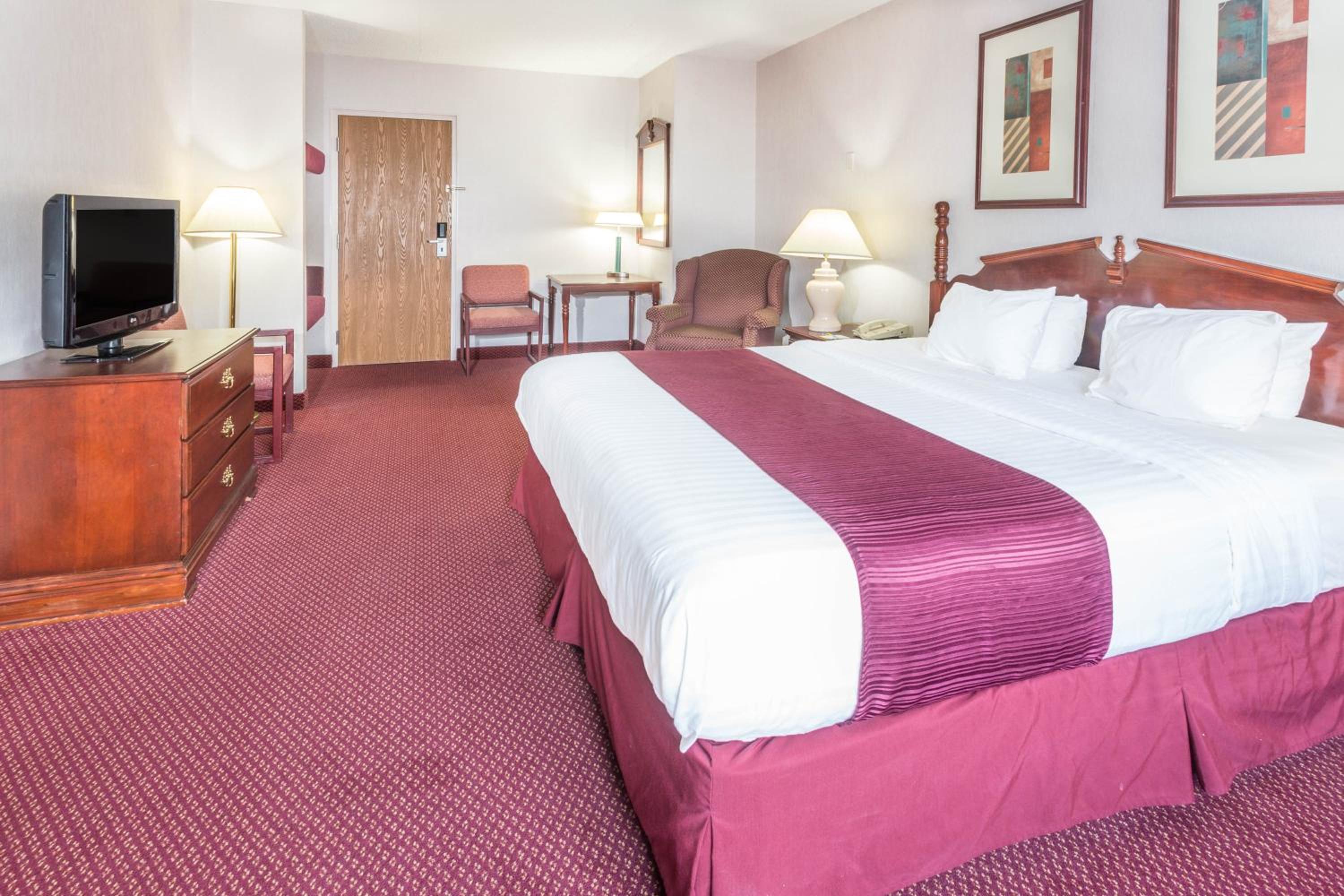 2 Full Beds | Non-Smoking, Micfridge - Photo 1