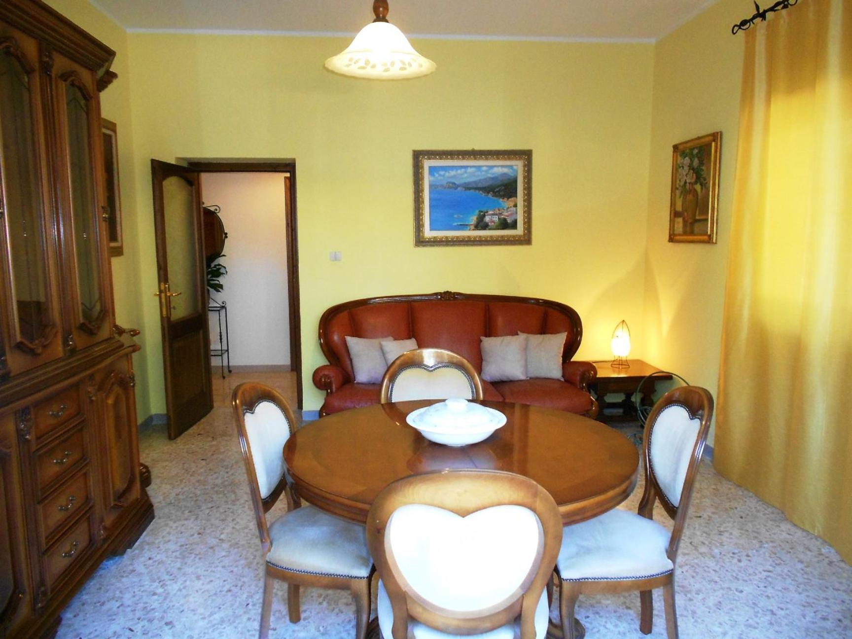 Two-Bedroom Apartment photo 2