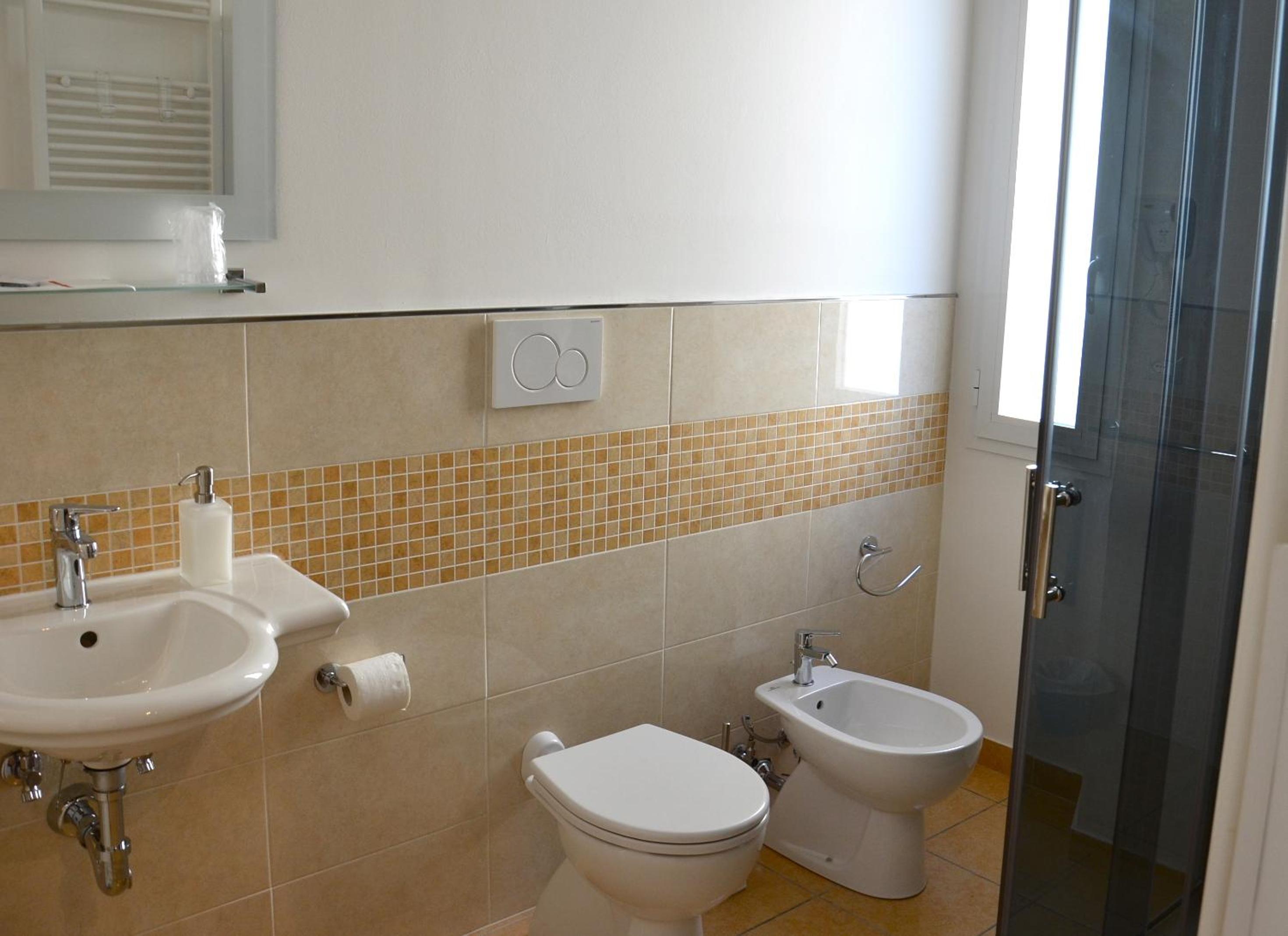 Double or Twin Room photo 2