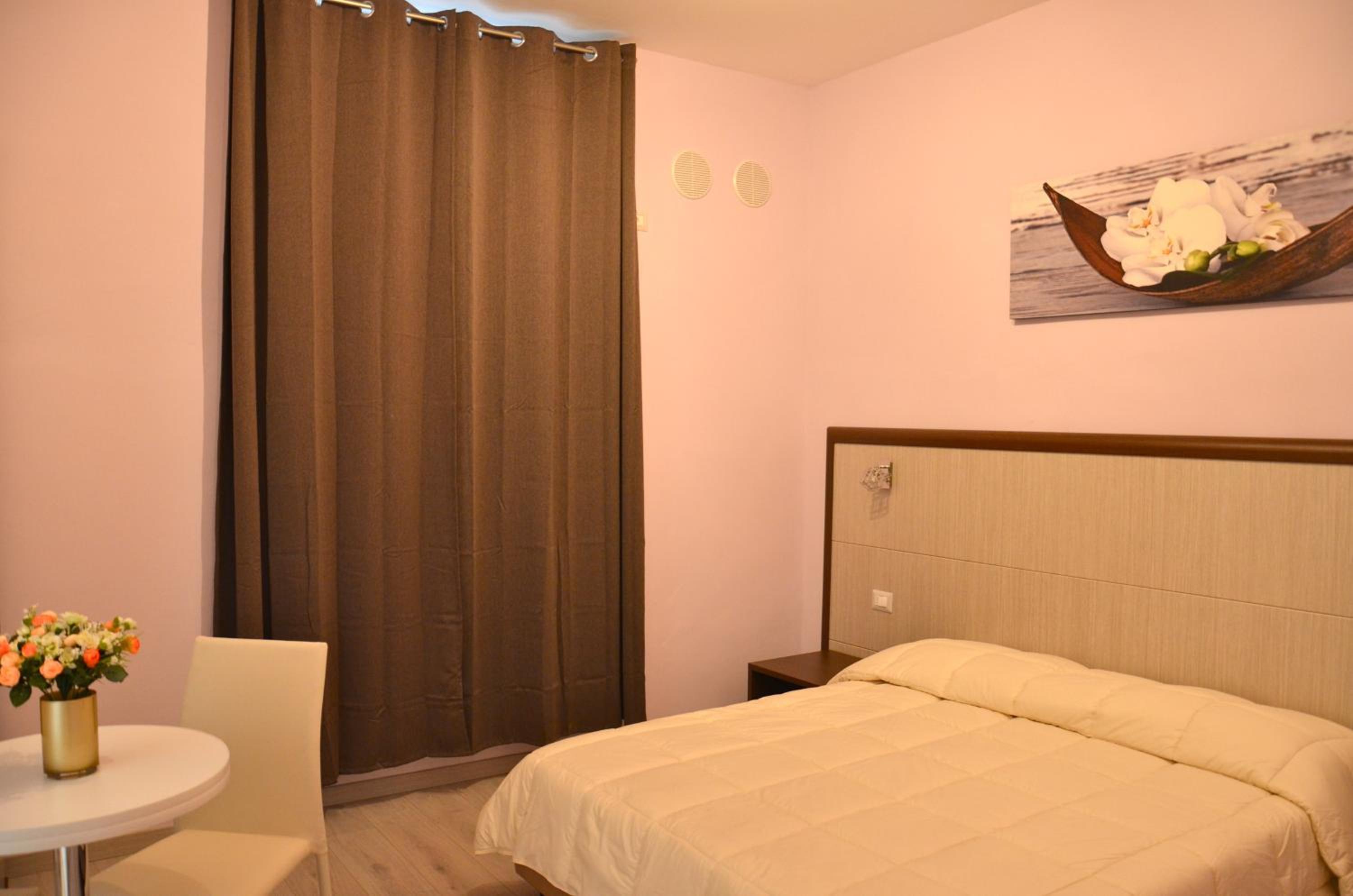 Double or Twin Room photo 1