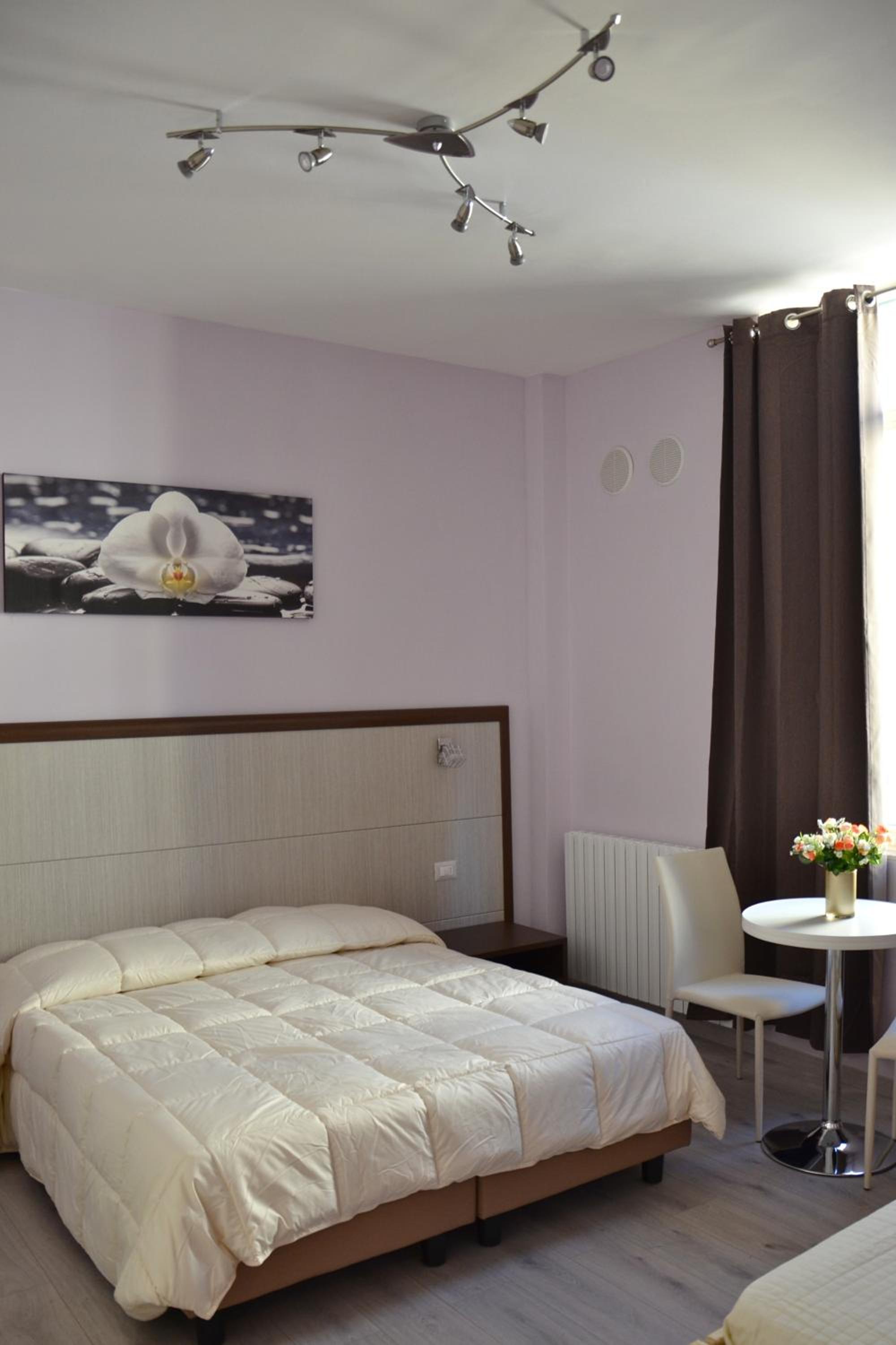 Triple Room photo 2