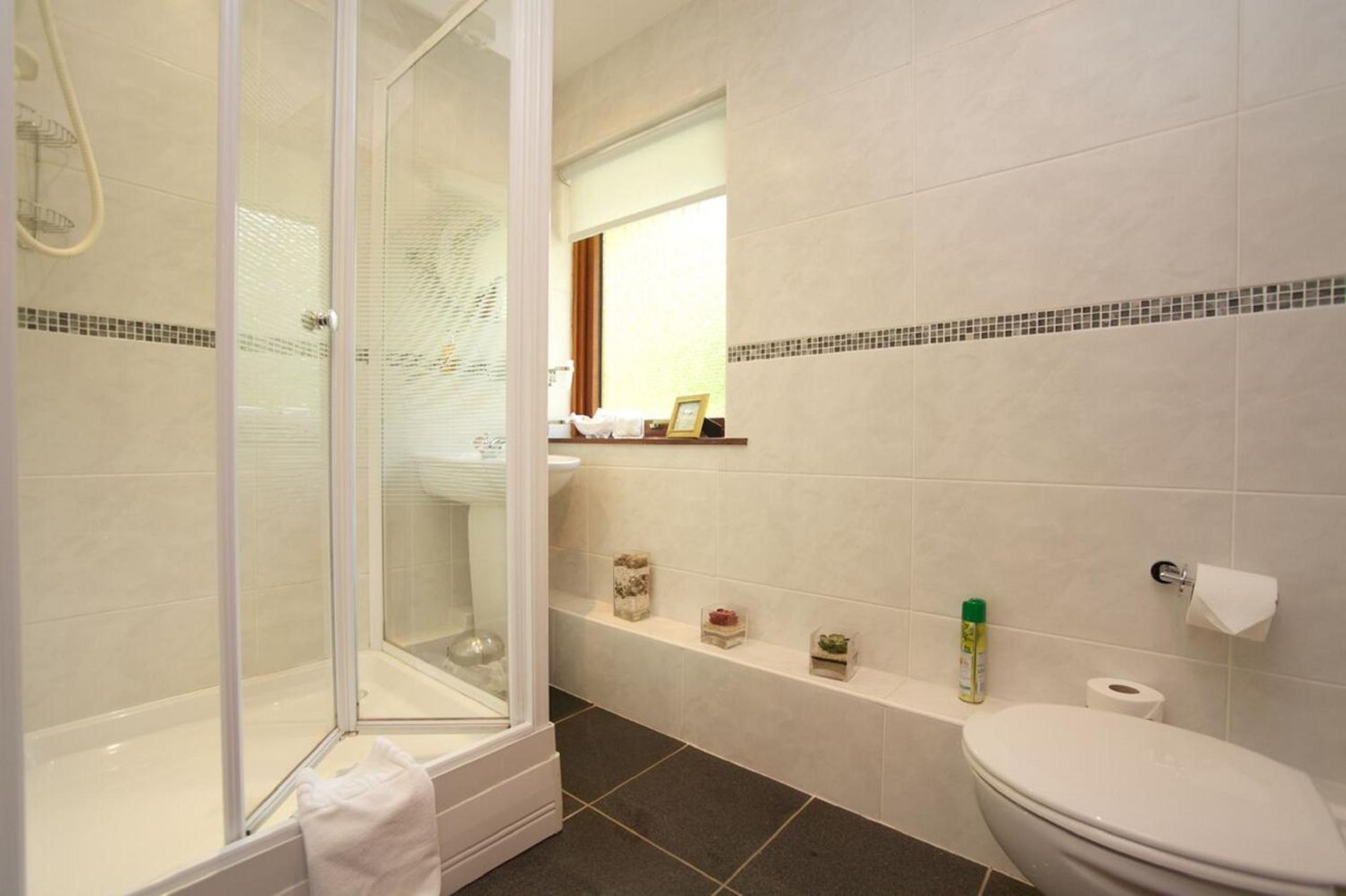 Double Room with Private External Bathroom photo 3
