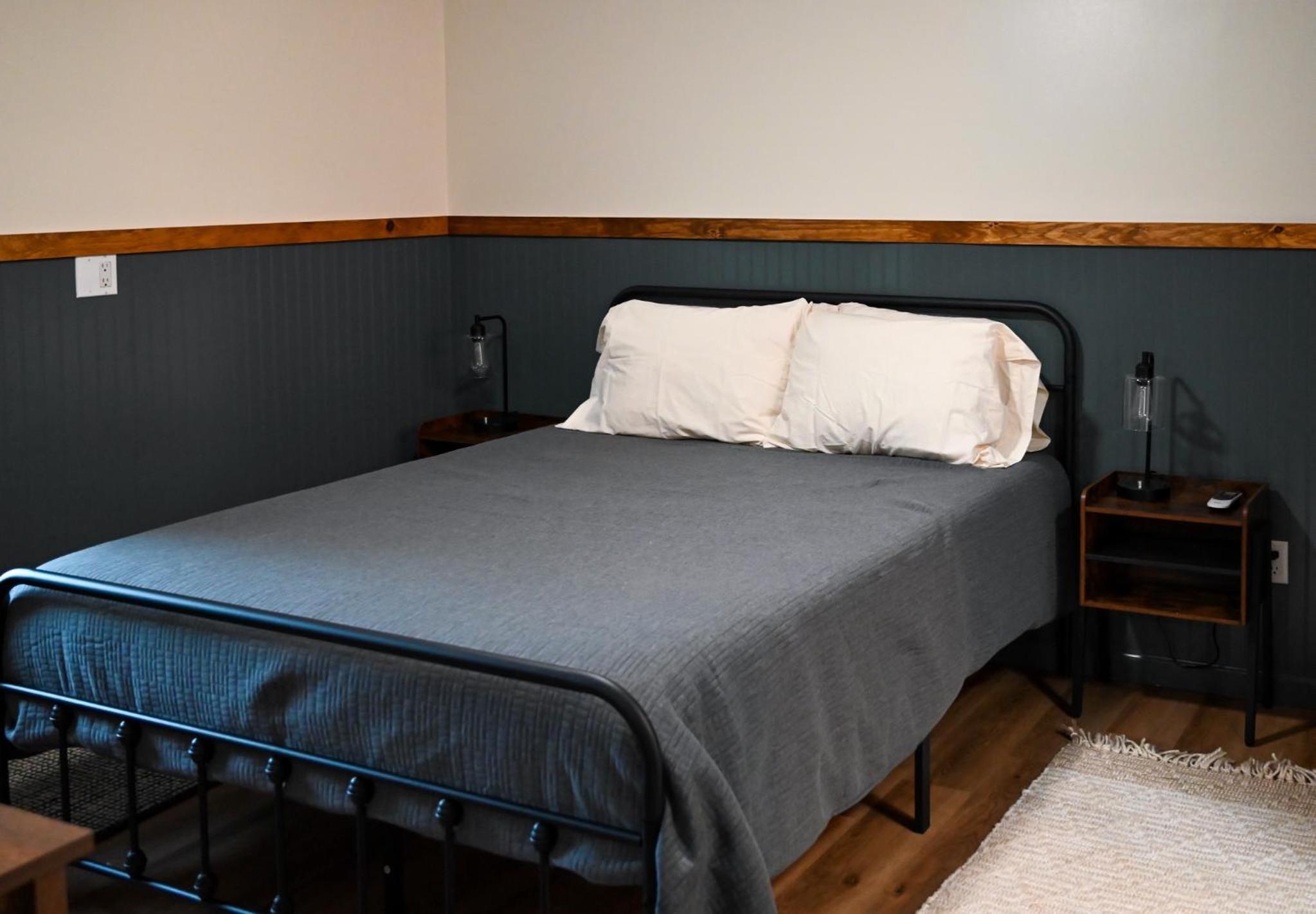 Deluxe Bungalow - Photo 13