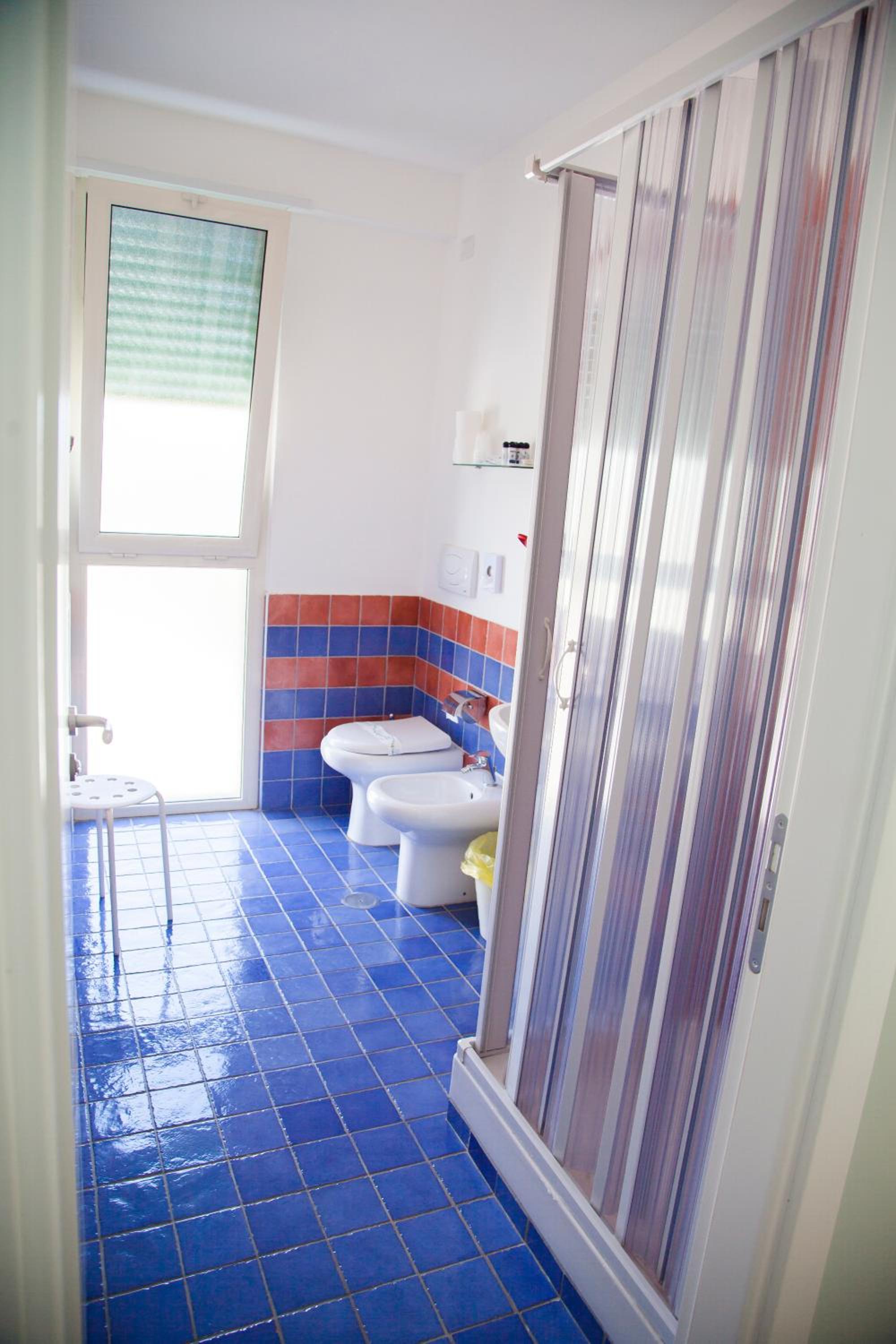Standard Quadruple Room photo 2