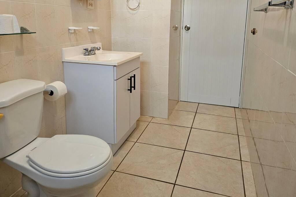 Three-Bedroom House photo 2