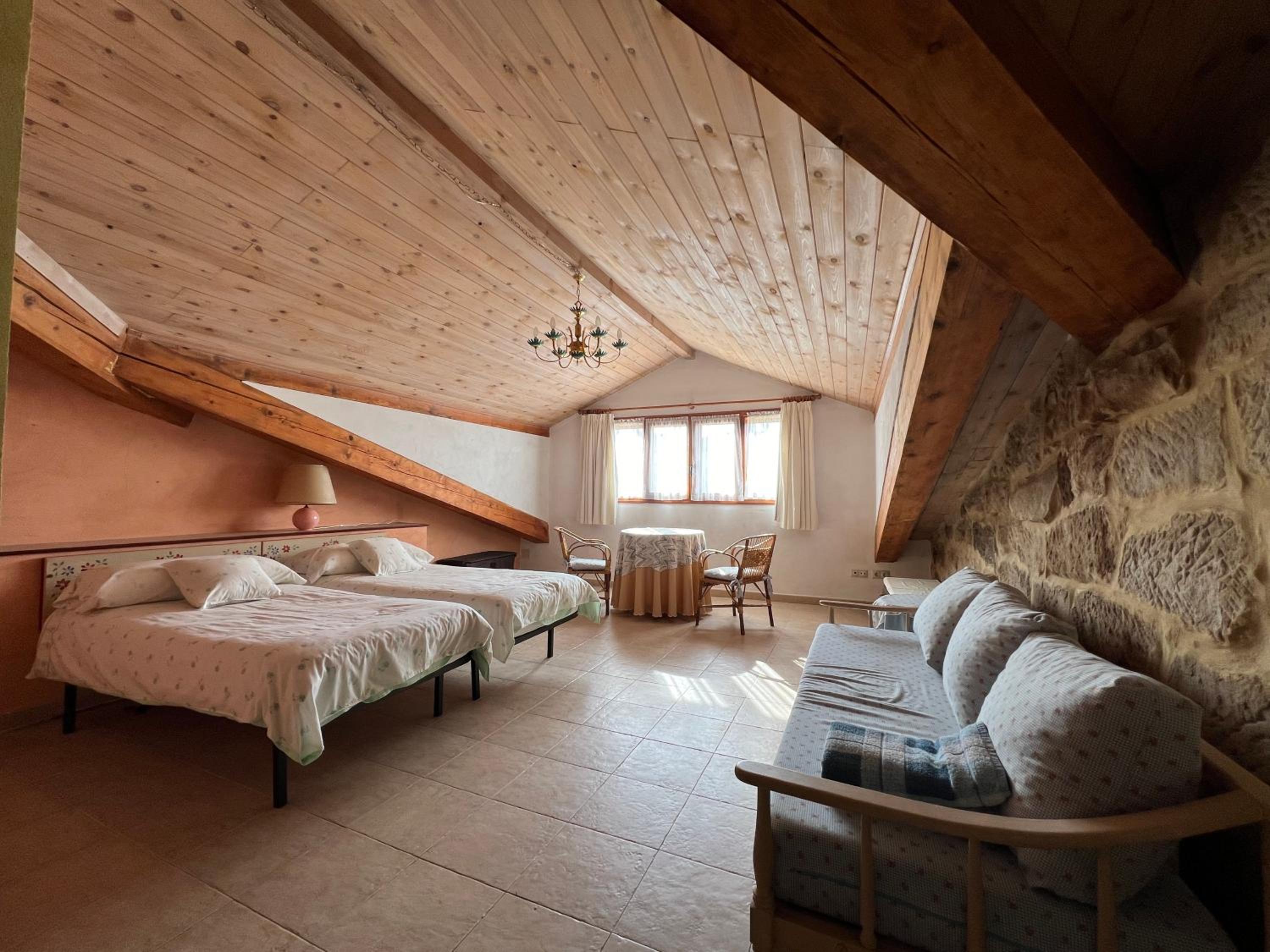 Casa de cuatro habitaciones