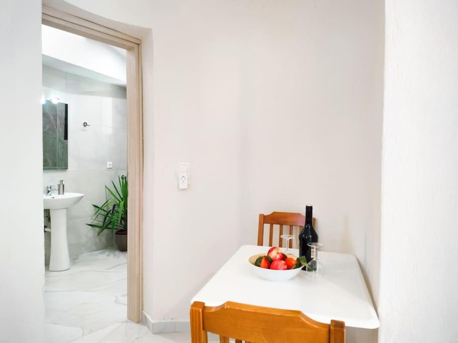 One-Bedroom House photo 2